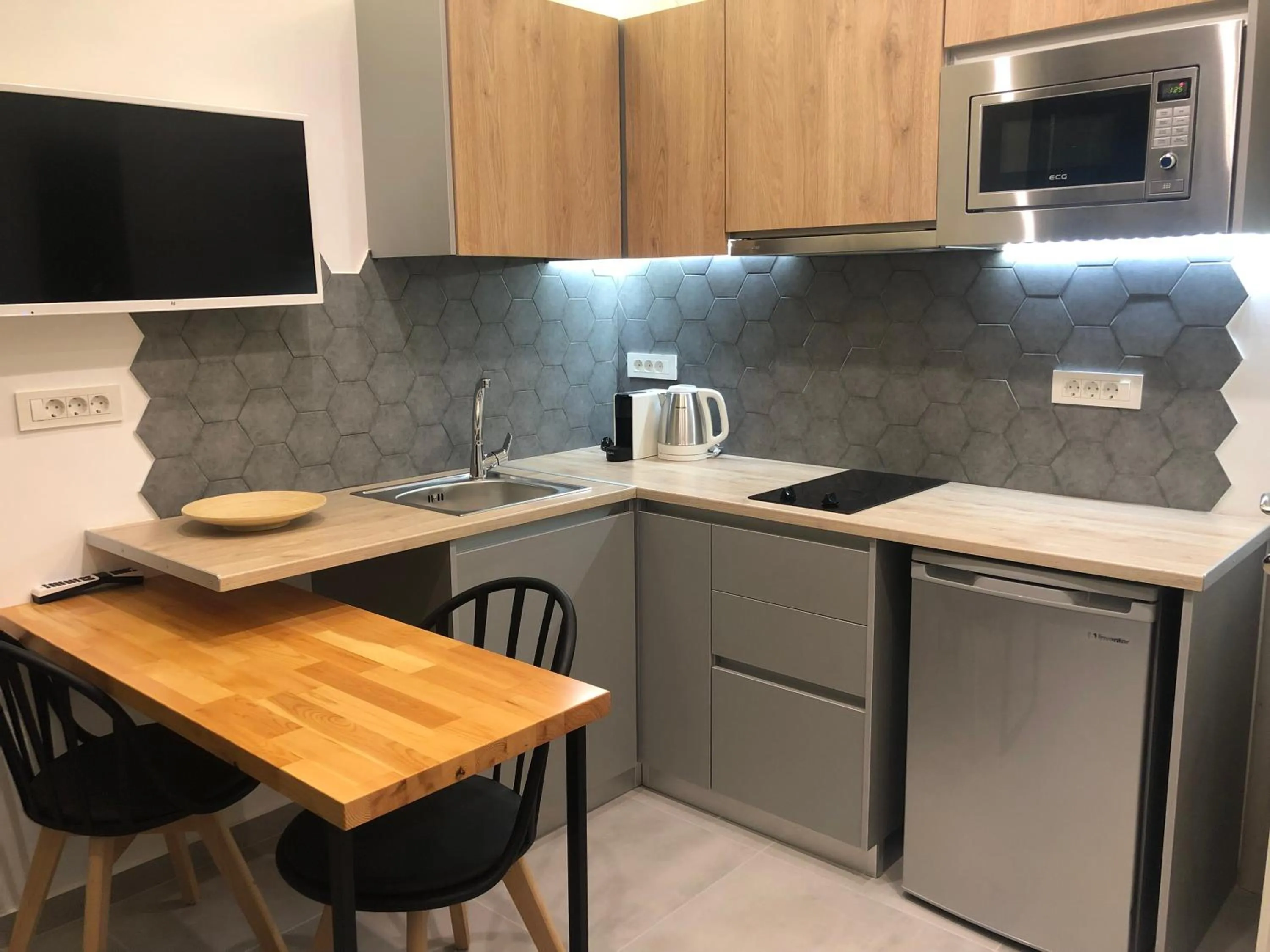 Kitchen or kitchenette in Dragonfly Villas