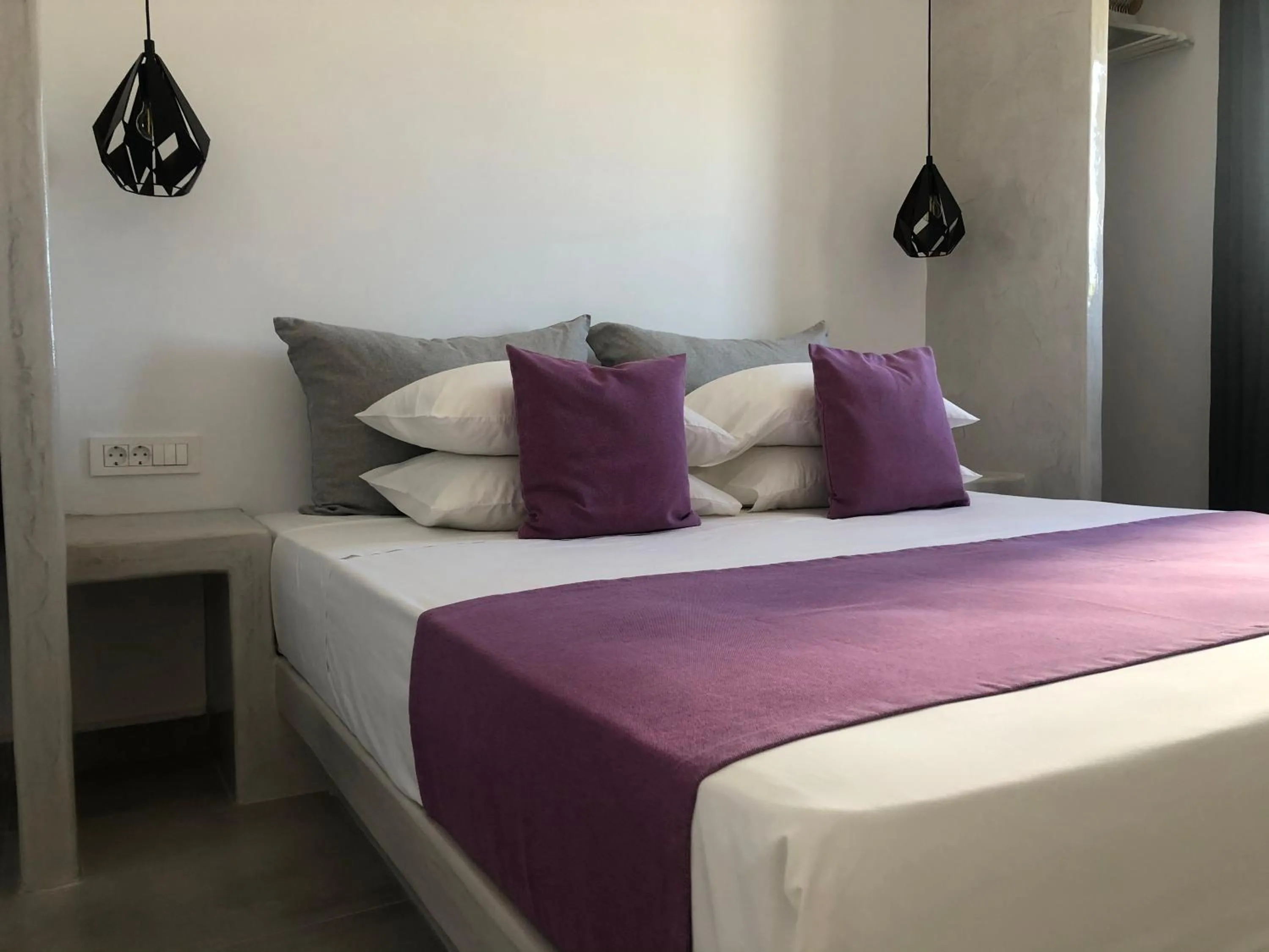 Bed in Dragonfly Villas