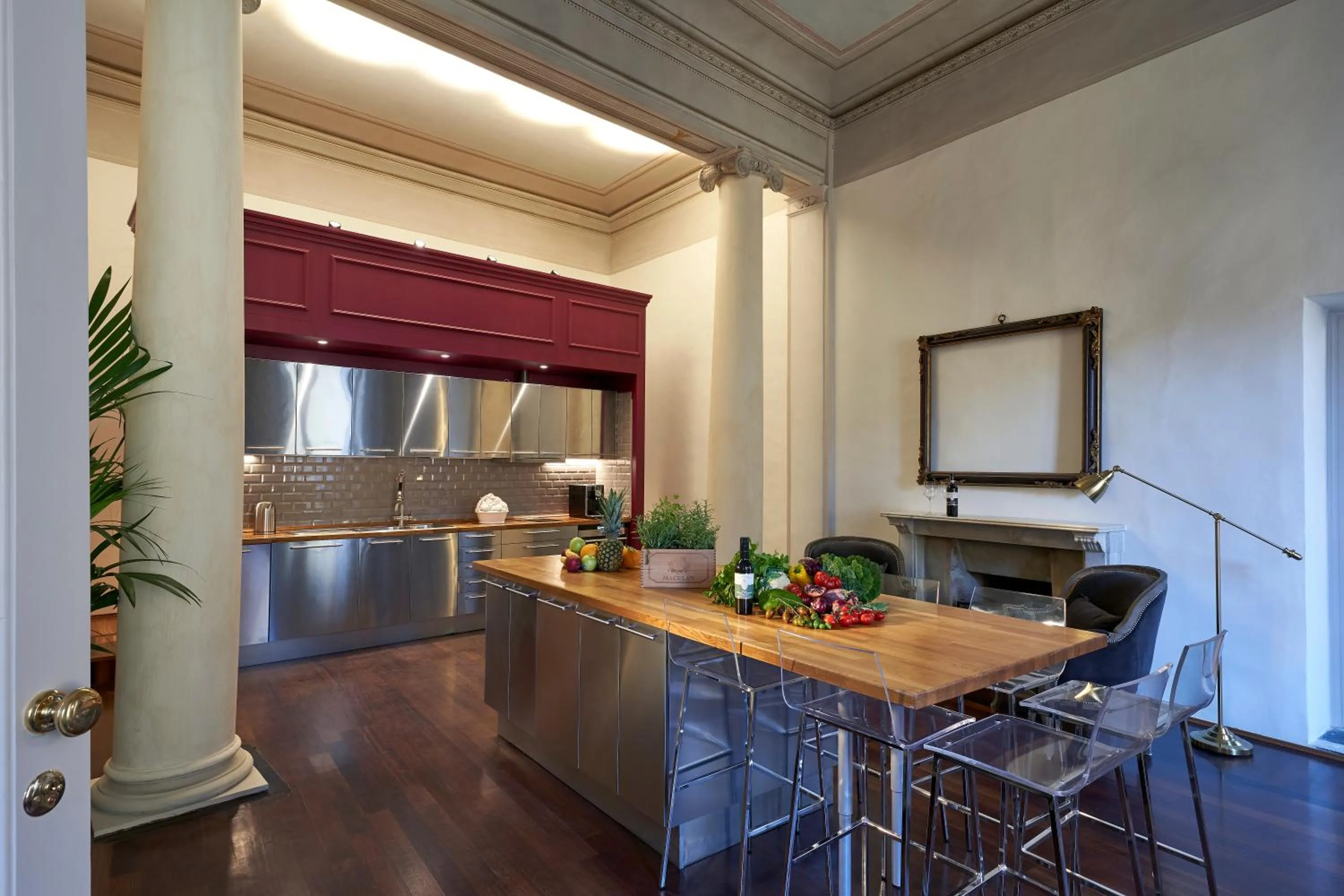 Communal kitchen in Peruzzi Urban Residences