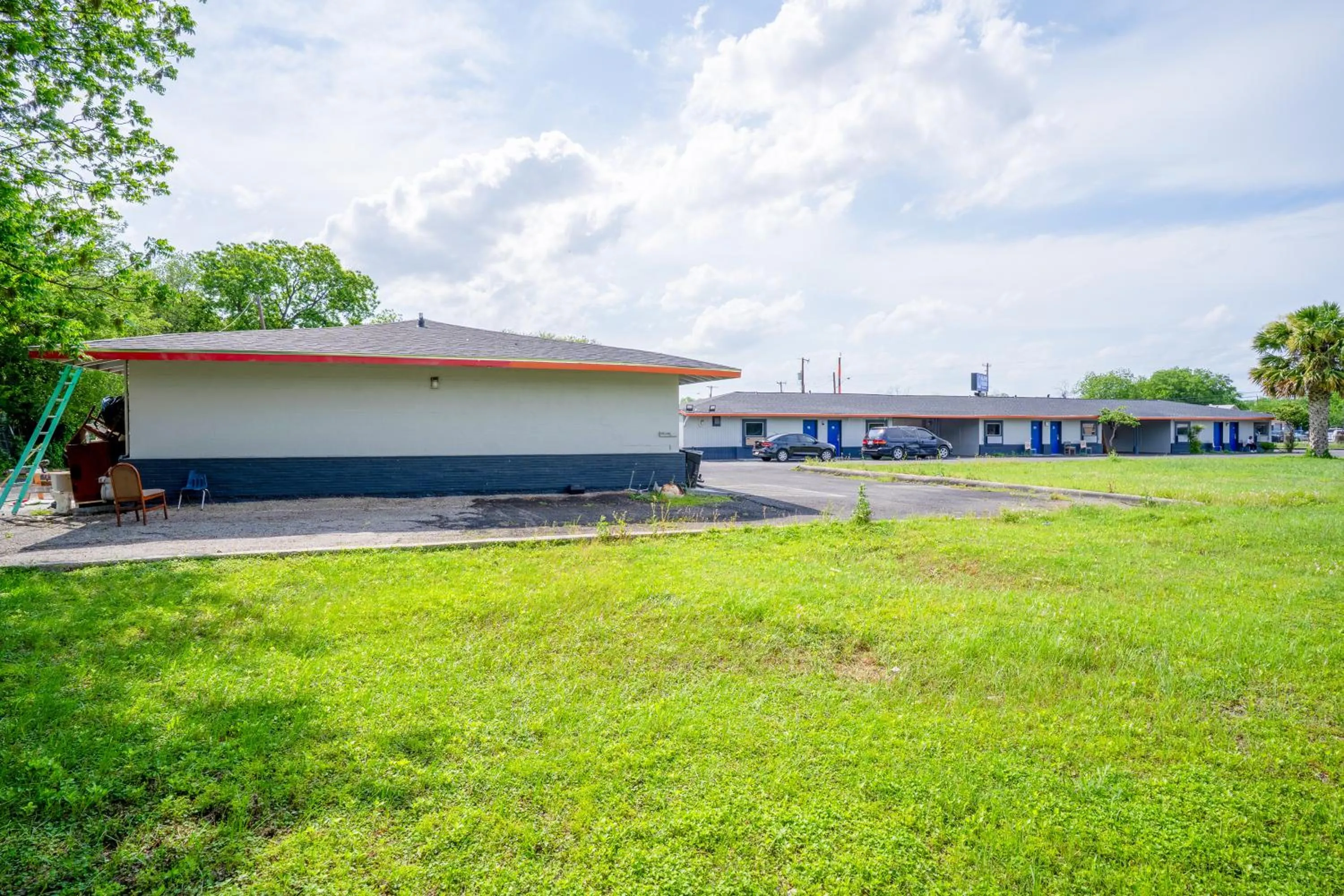 Garden in Alamo Oasis Inn and Suites By OYO San Antonio
