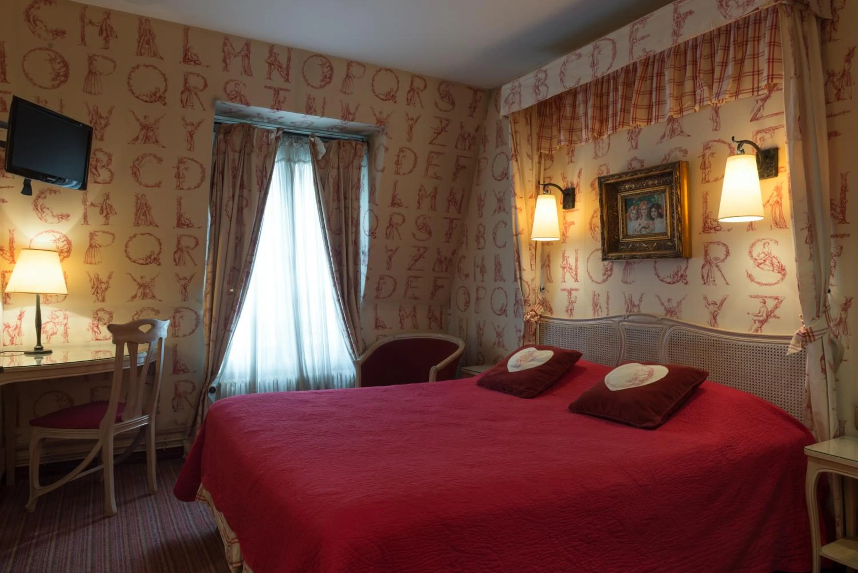 Bed in Neuilly Park Hotel