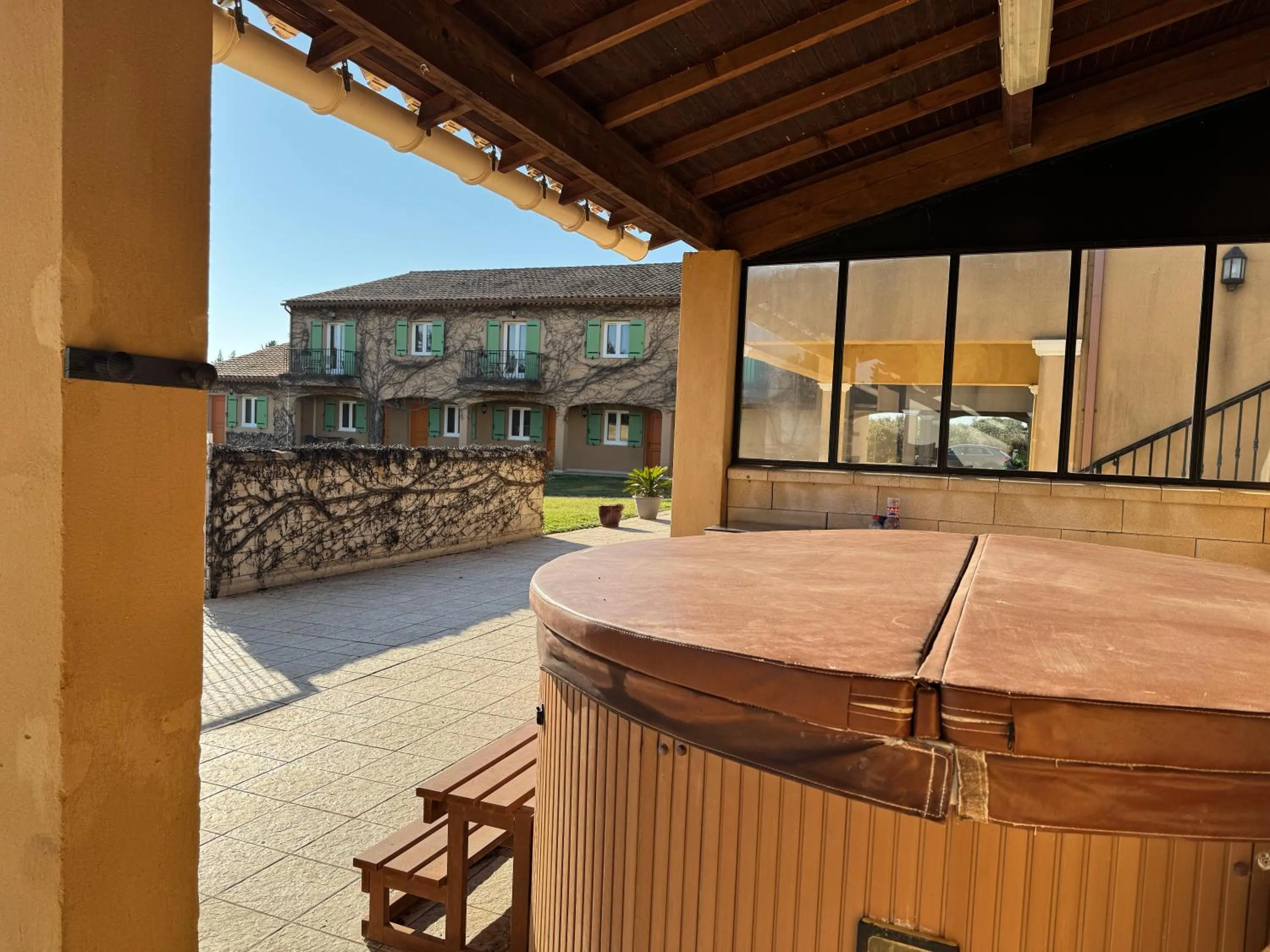 Swimming pool in Hotel Terriciaë aux portes de Maussane les Alpilles