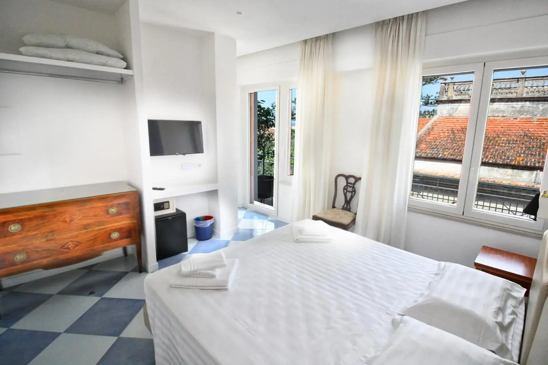 Double or Twin Room with Private Bathroom in Maison Tonina Sorrento Coast Double or Twin Room with Private Bathroom in Maison Tonina Sorrento Coast