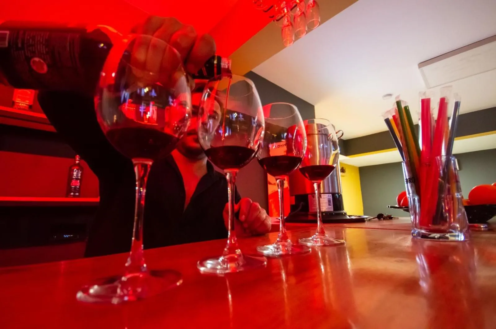 Restaurant/places to eat in MOONBOW BEACH HOTEL