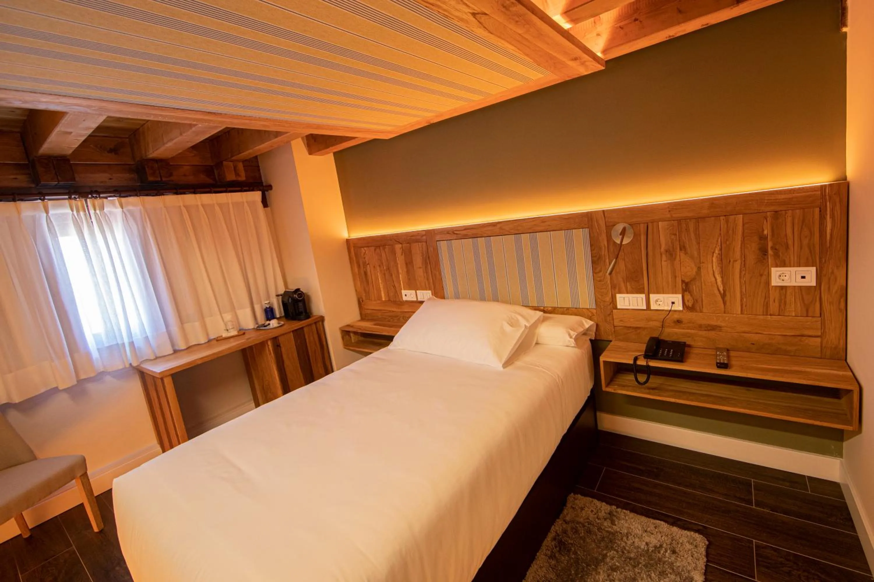 Single Room - single occupancy in Camarote Hotel