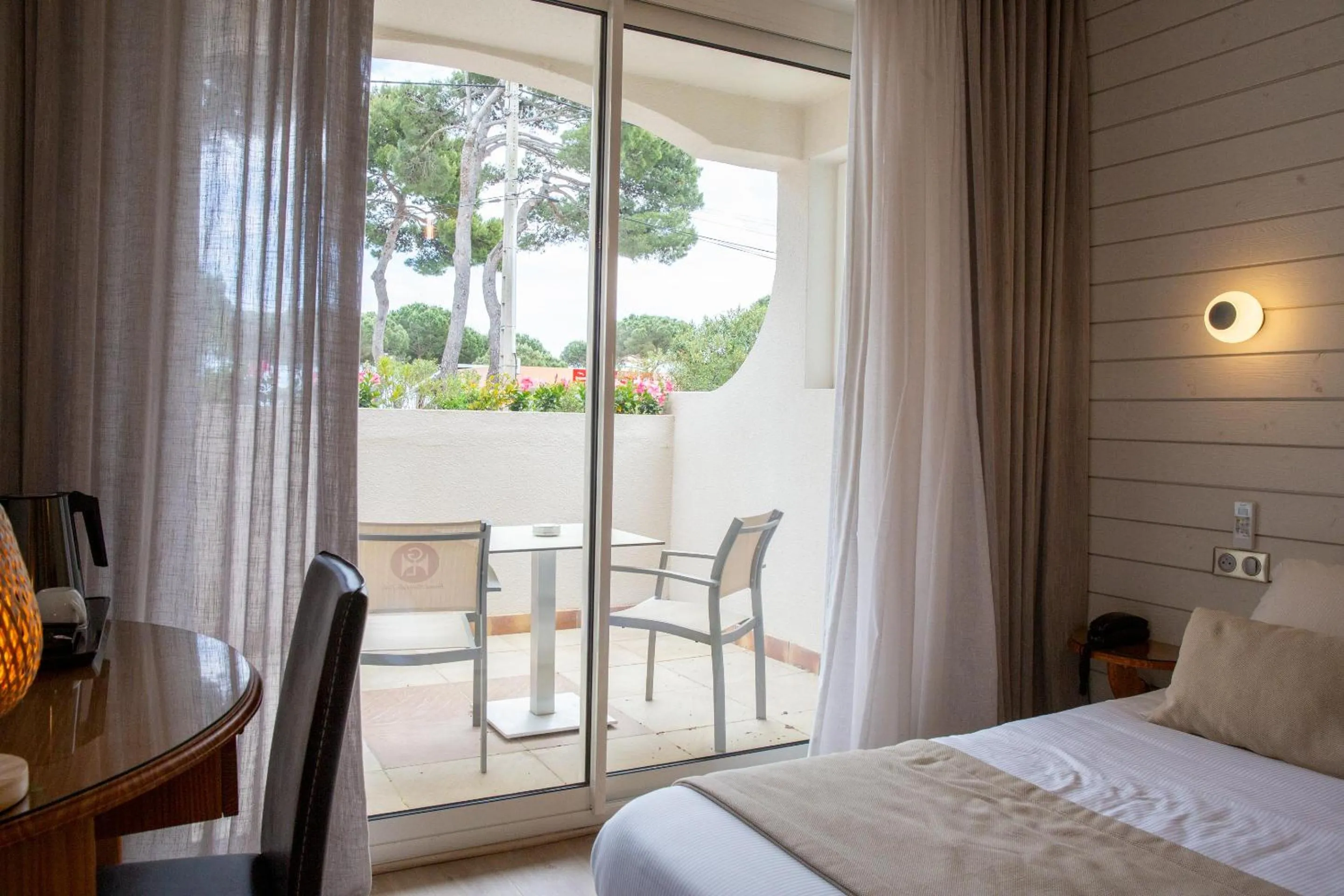 Bed in Grand Hôtel Du Lido