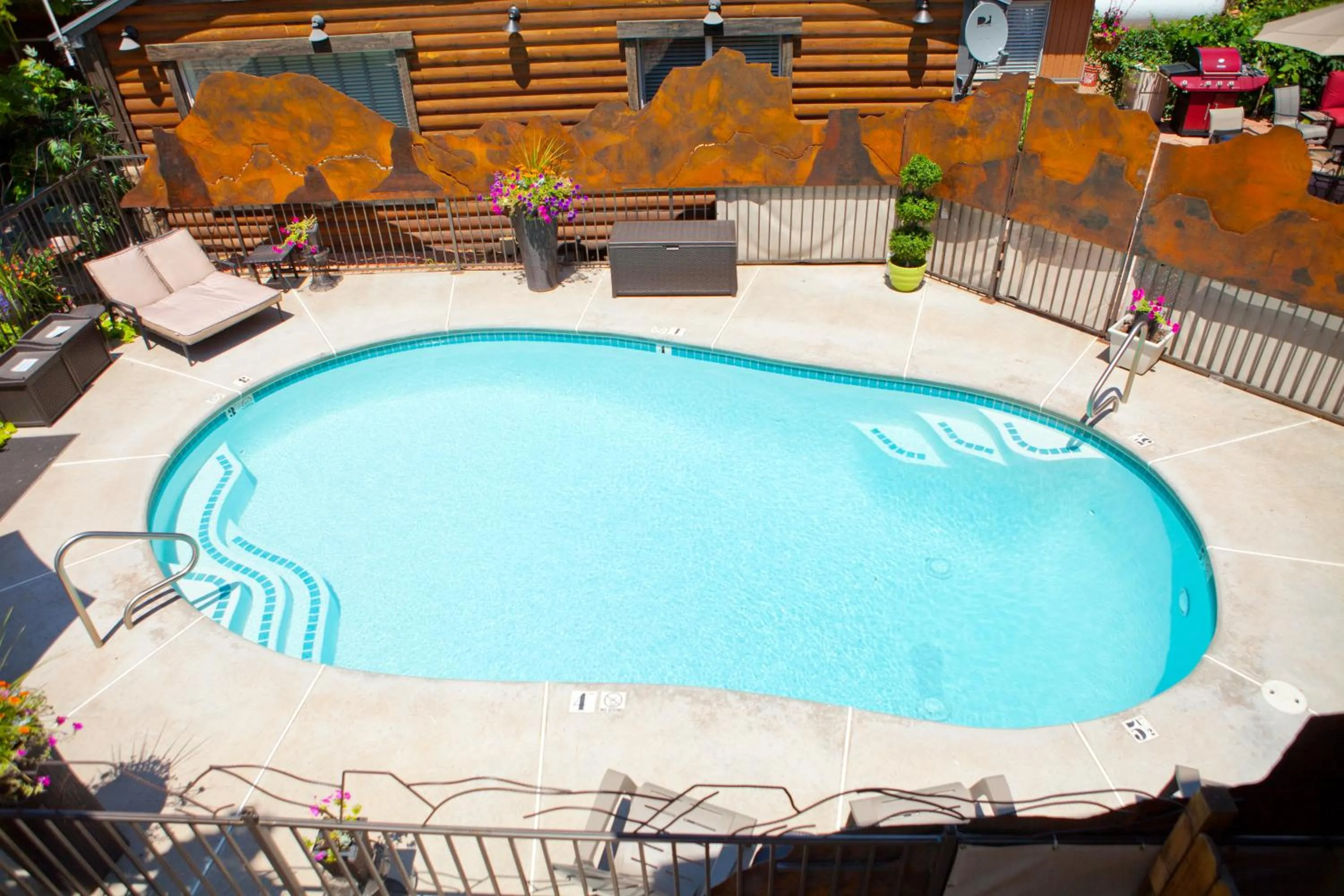 Swimming pool in Canyons Boutique Hotel - A Canyons Collection Property