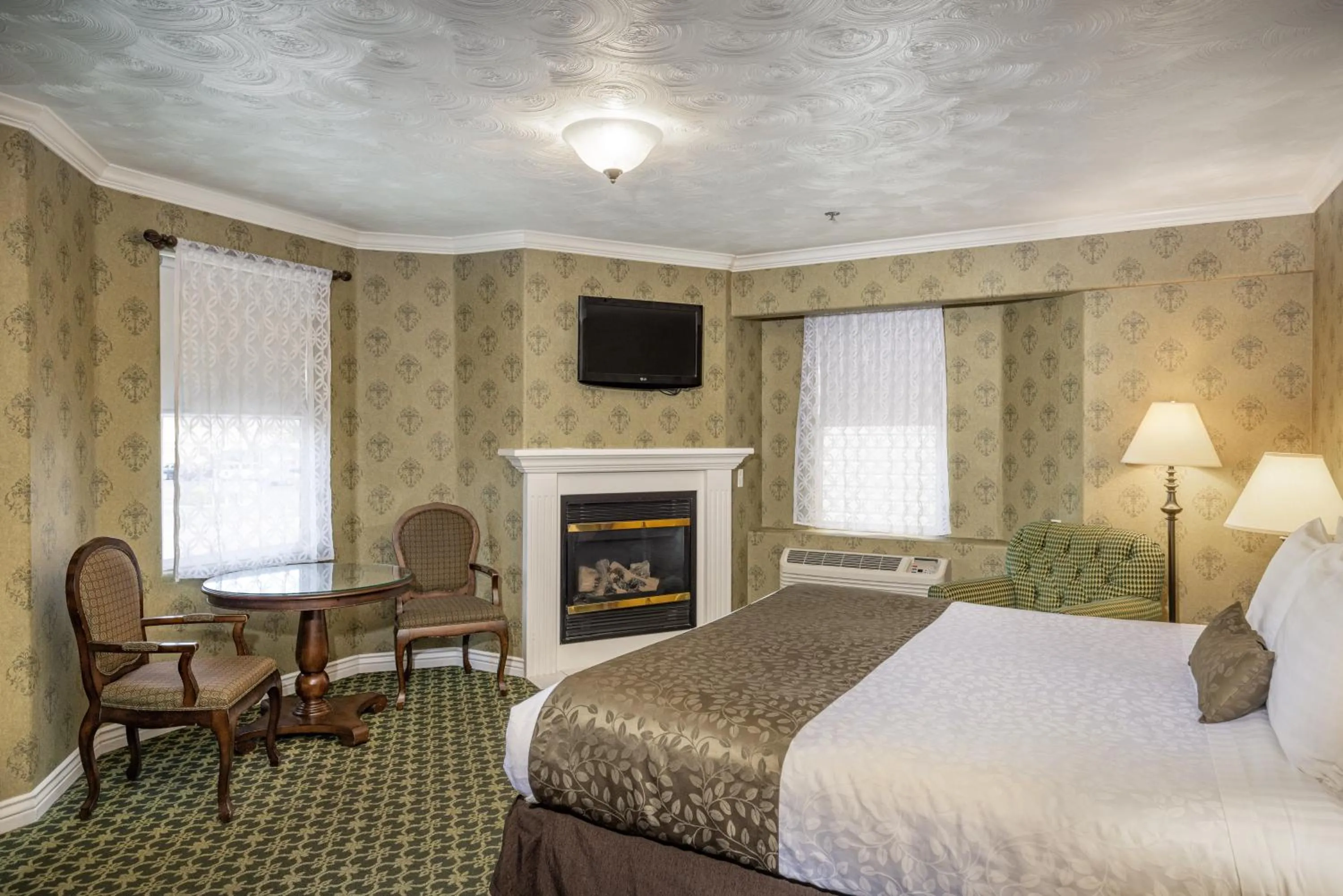 Bed in Canyons Boutique Hotel - A Canyons Collection Property