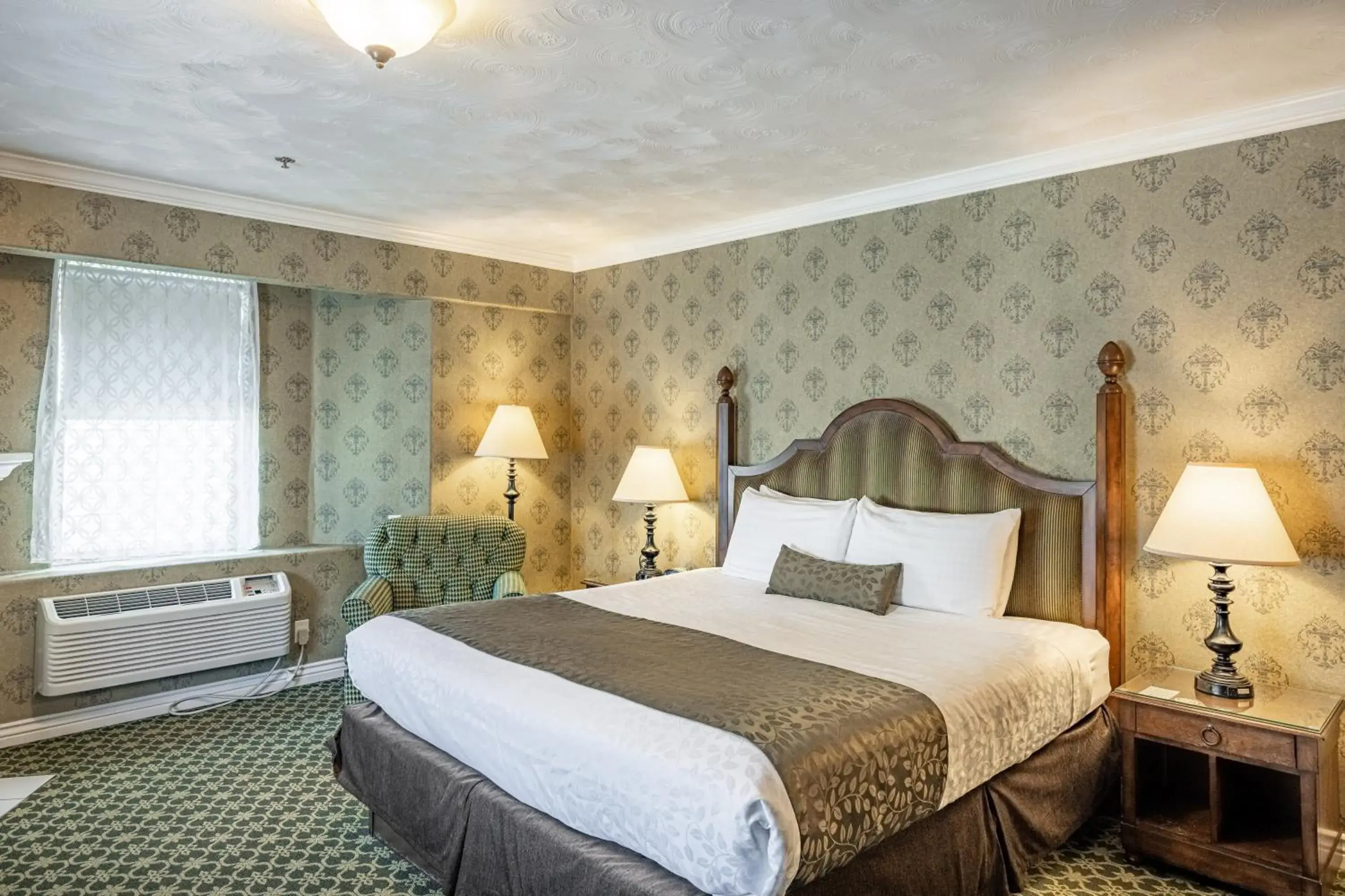 Deluxe King Room - No pets in Canyons Boutique Hotel - A Canyons Collection Property Deluxe King Room - No pets in Canyons Boutique Hotel - A Canyons Collection Property