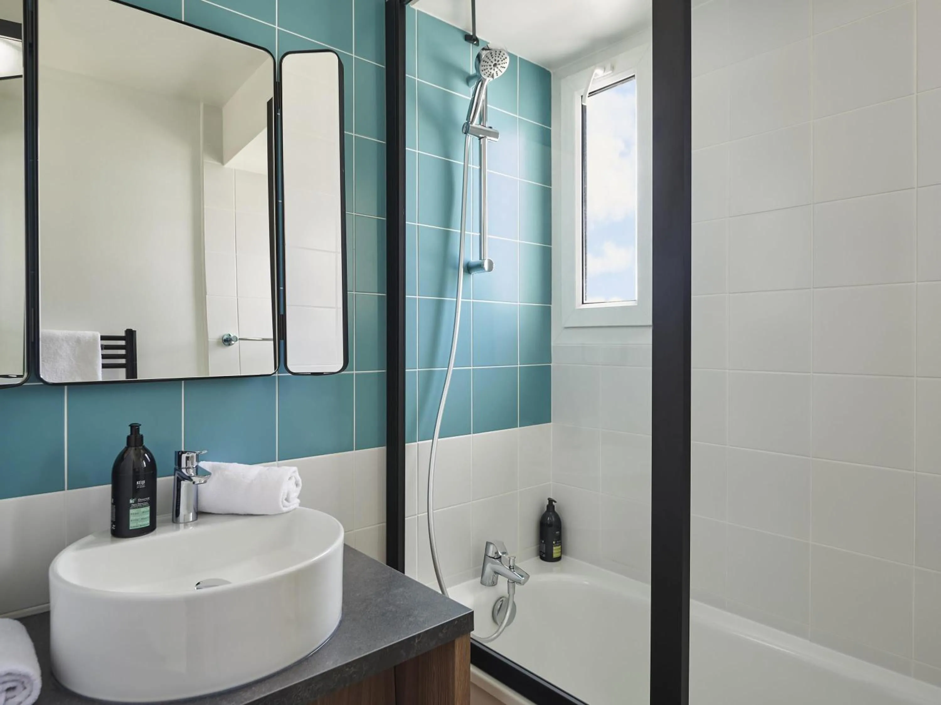 Bedroom in Aparthotel Adagio Porte de Versailles