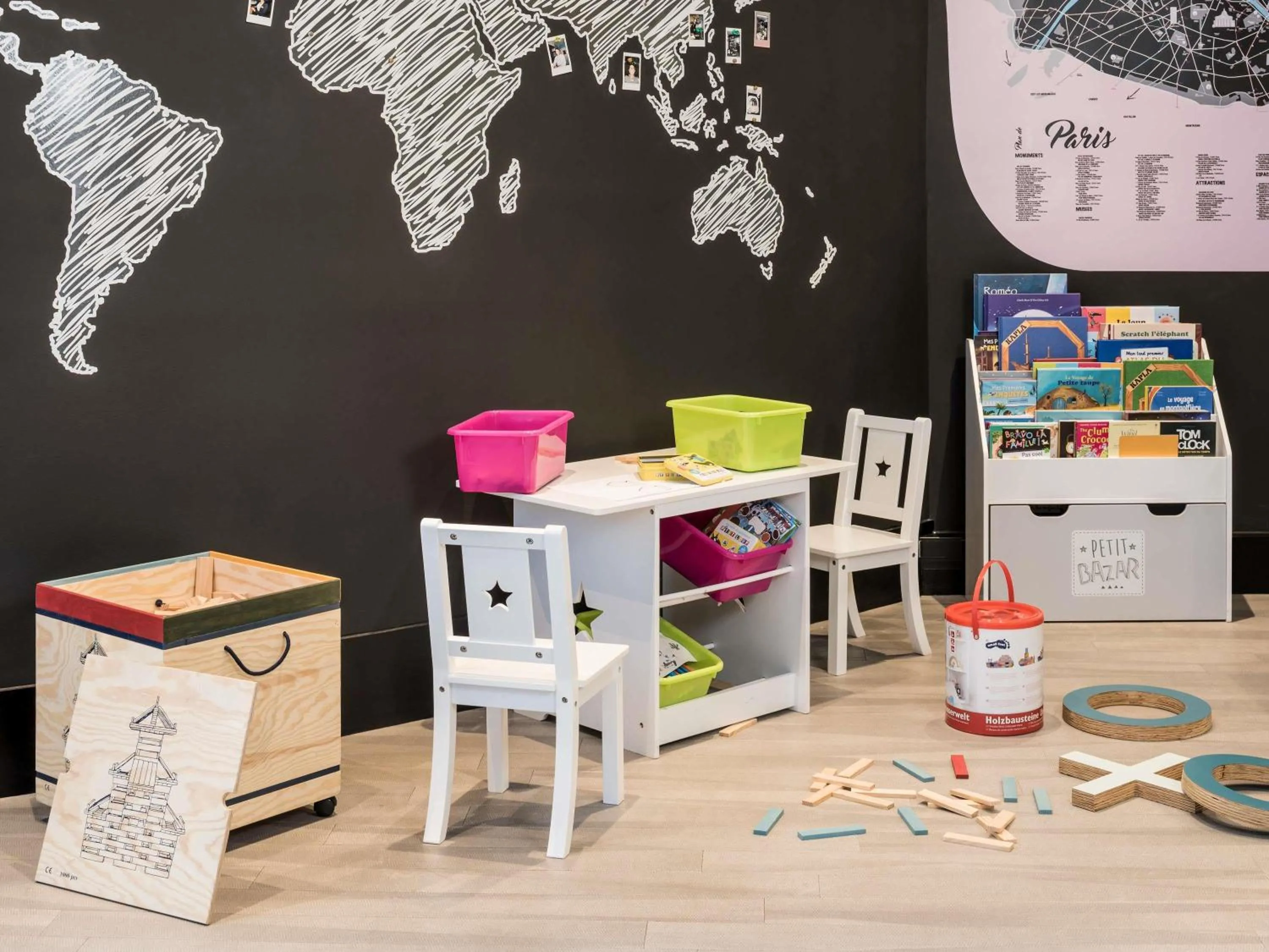 Property building in Aparthotel Adagio Paris Montmartre