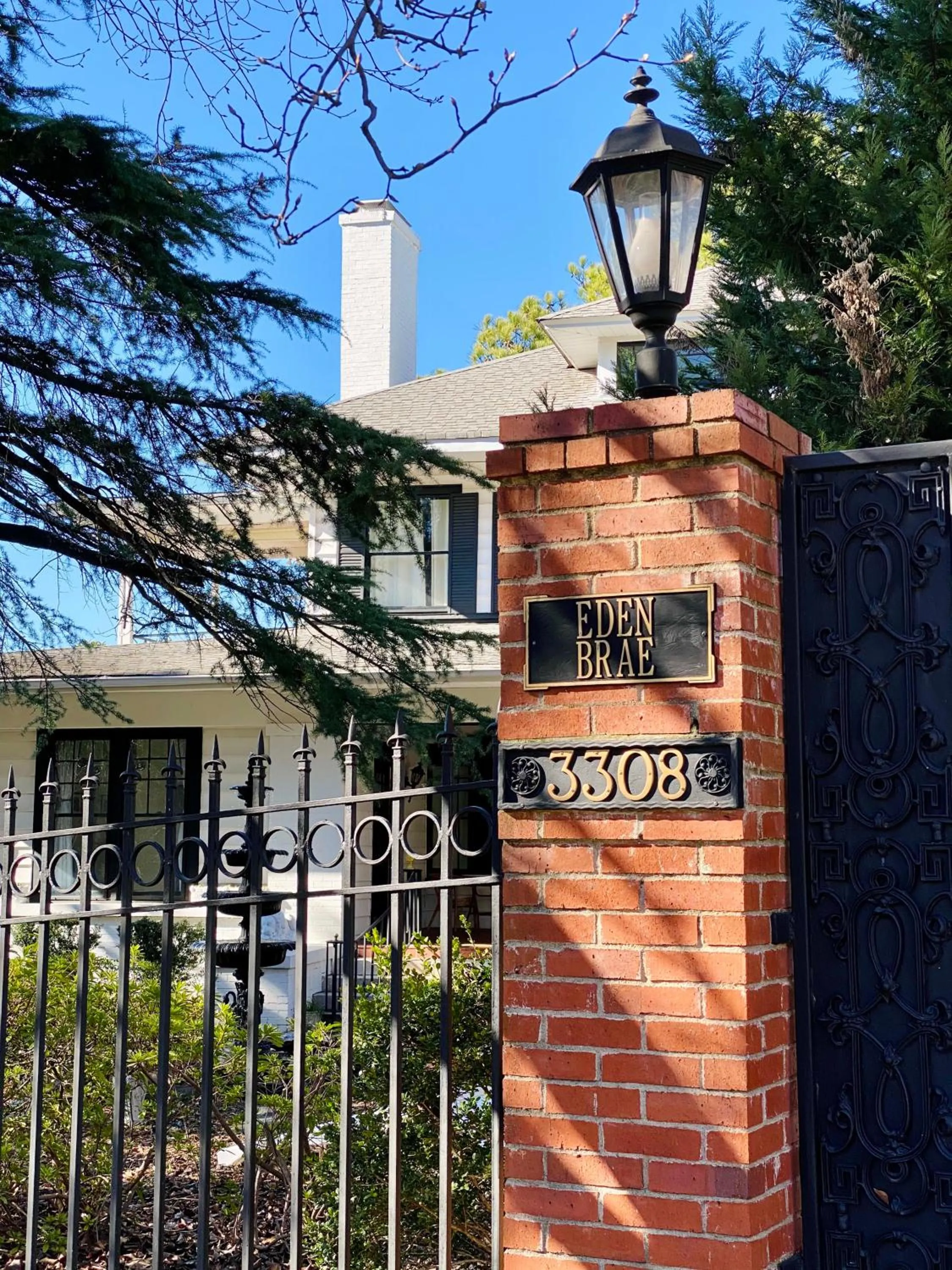 Eden Brae: Historic Southern Gothic Mansion