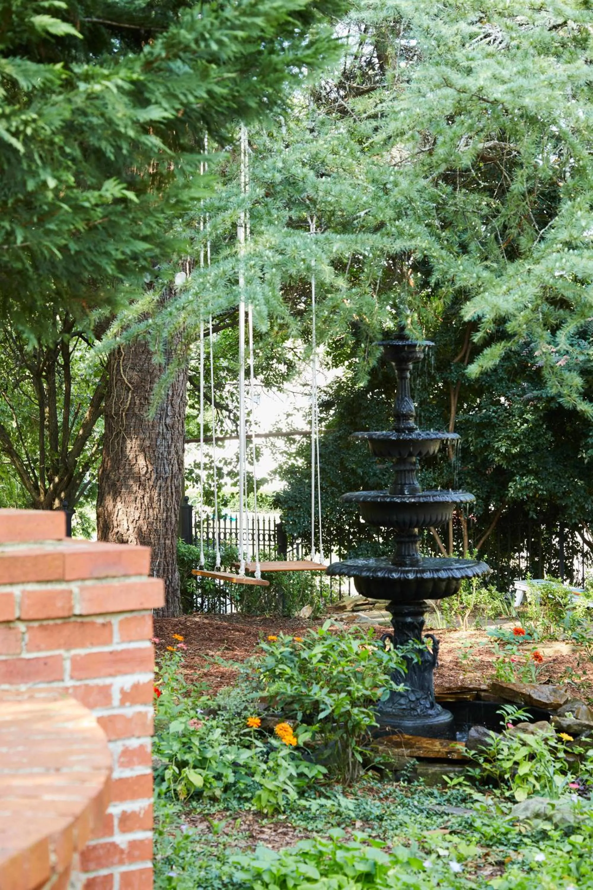 Eden Brae: Historic Southern Gothic Mansion