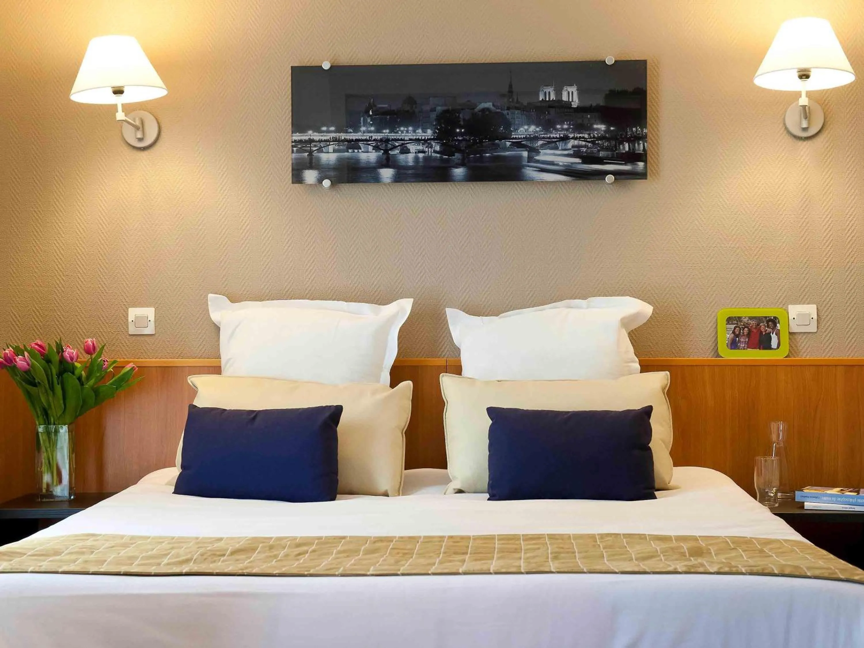 Bedroom, Bed in Aparthotel Adagio La Défense Le Parc