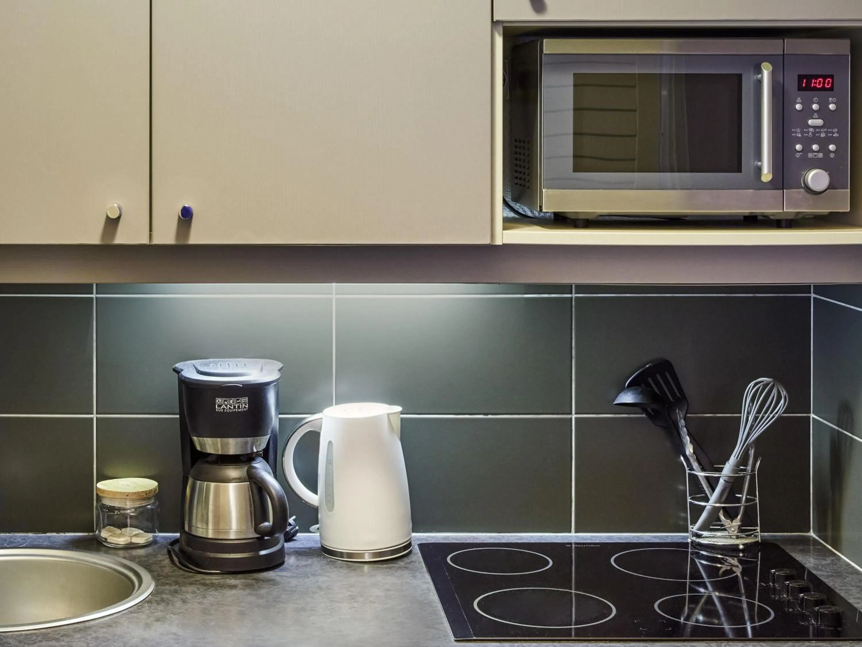 Bedroom in Aparthotel Adagio La Défense Le Parc