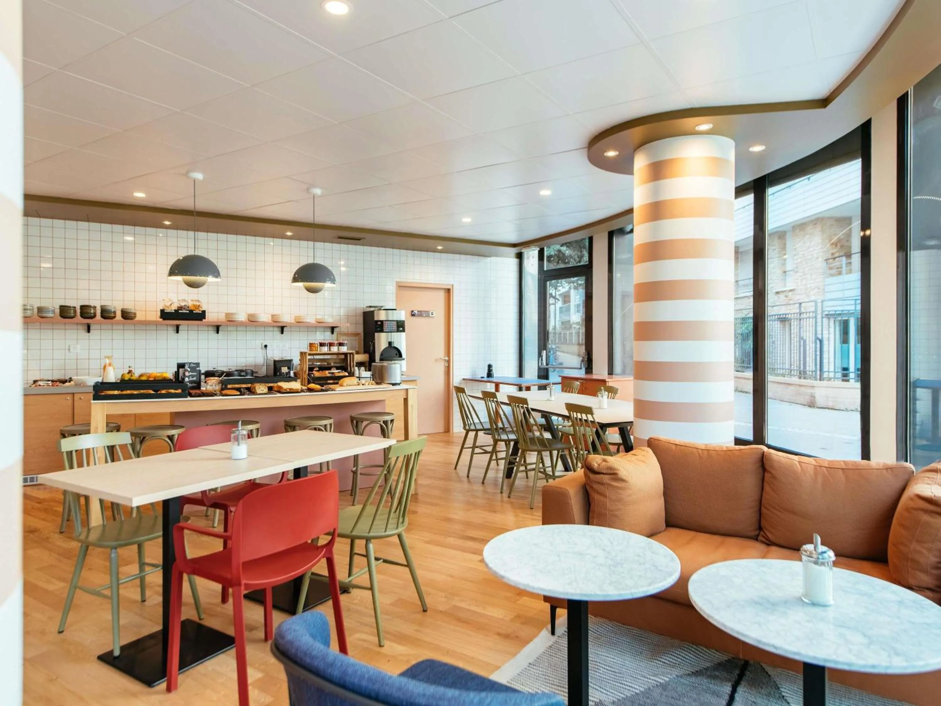 Breakfast in Aparthotel Adagio La Défense Le Parc