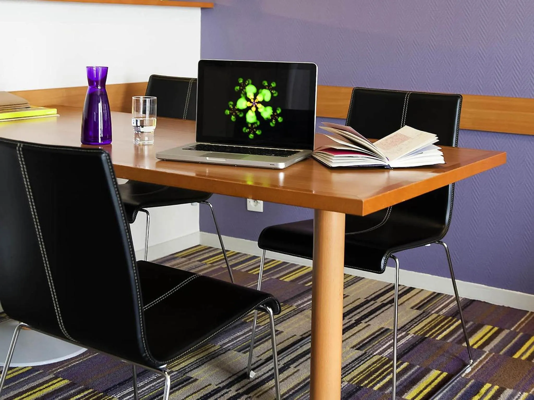 Bedroom in Aparthotel Adagio La Défense Kléber