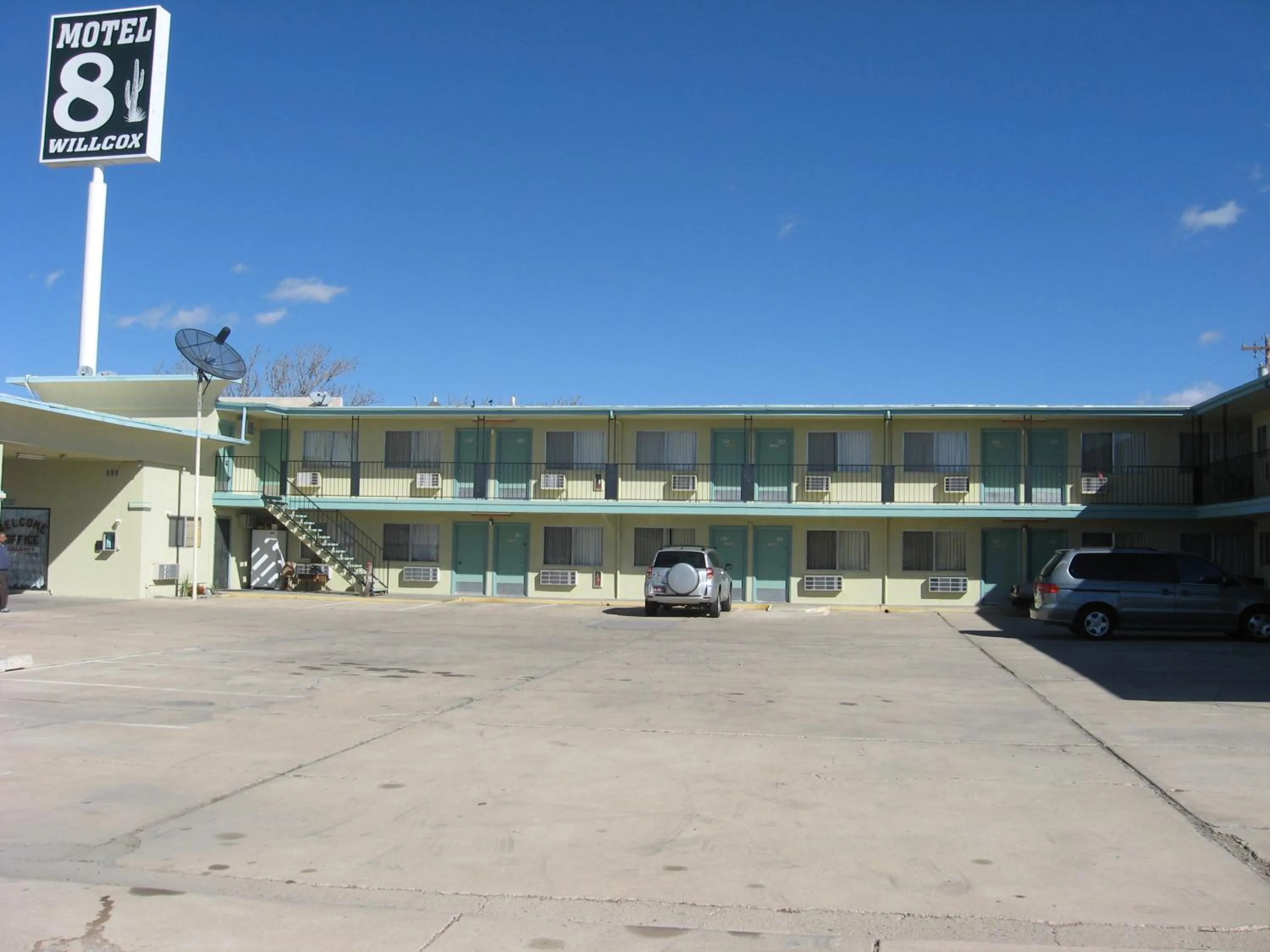 Property building in Motel 8 Willcox