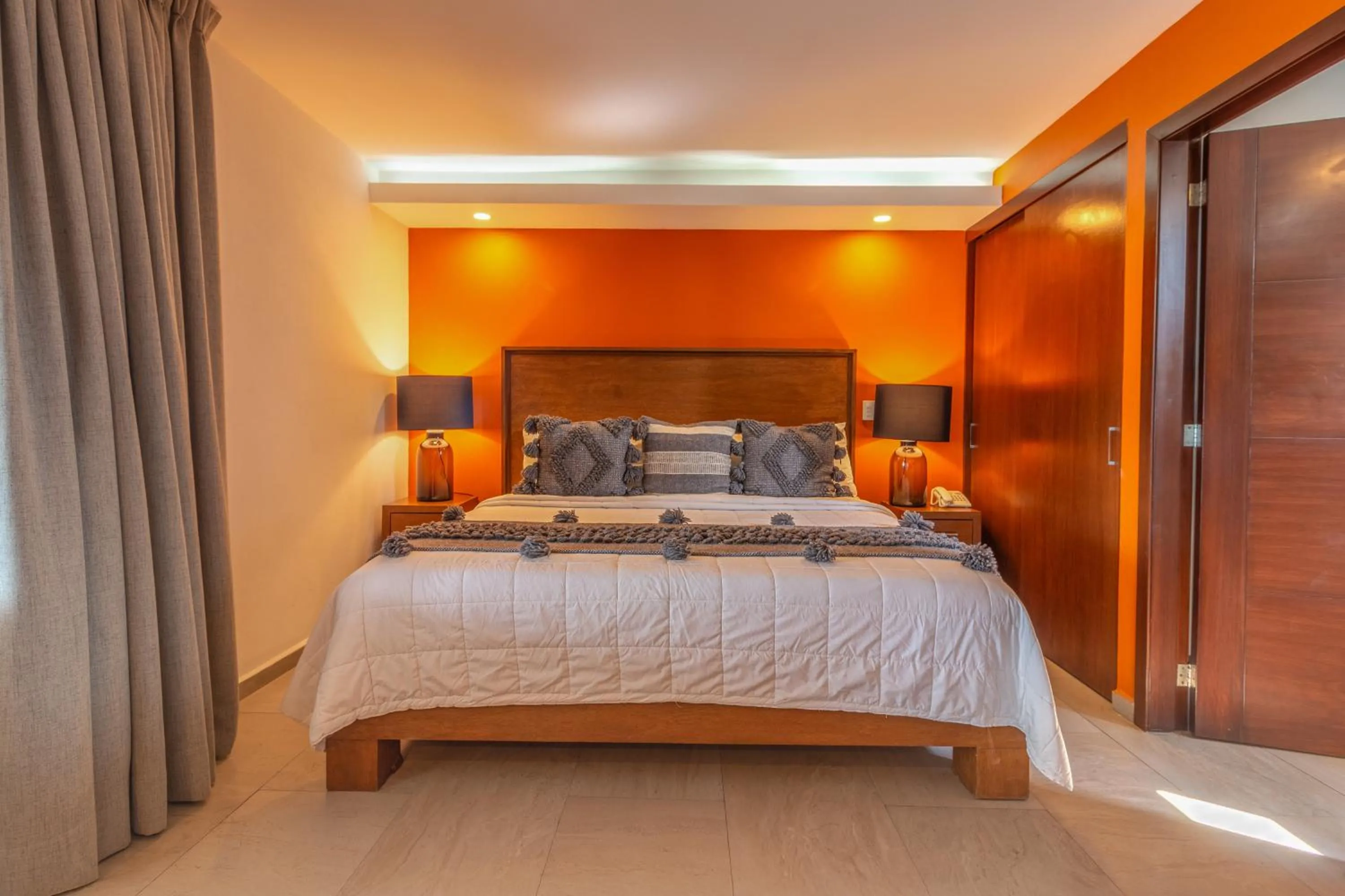 Bed in The Paramar Beachfront Boutique Hotel With Breakfast Included - Downtown Malecon