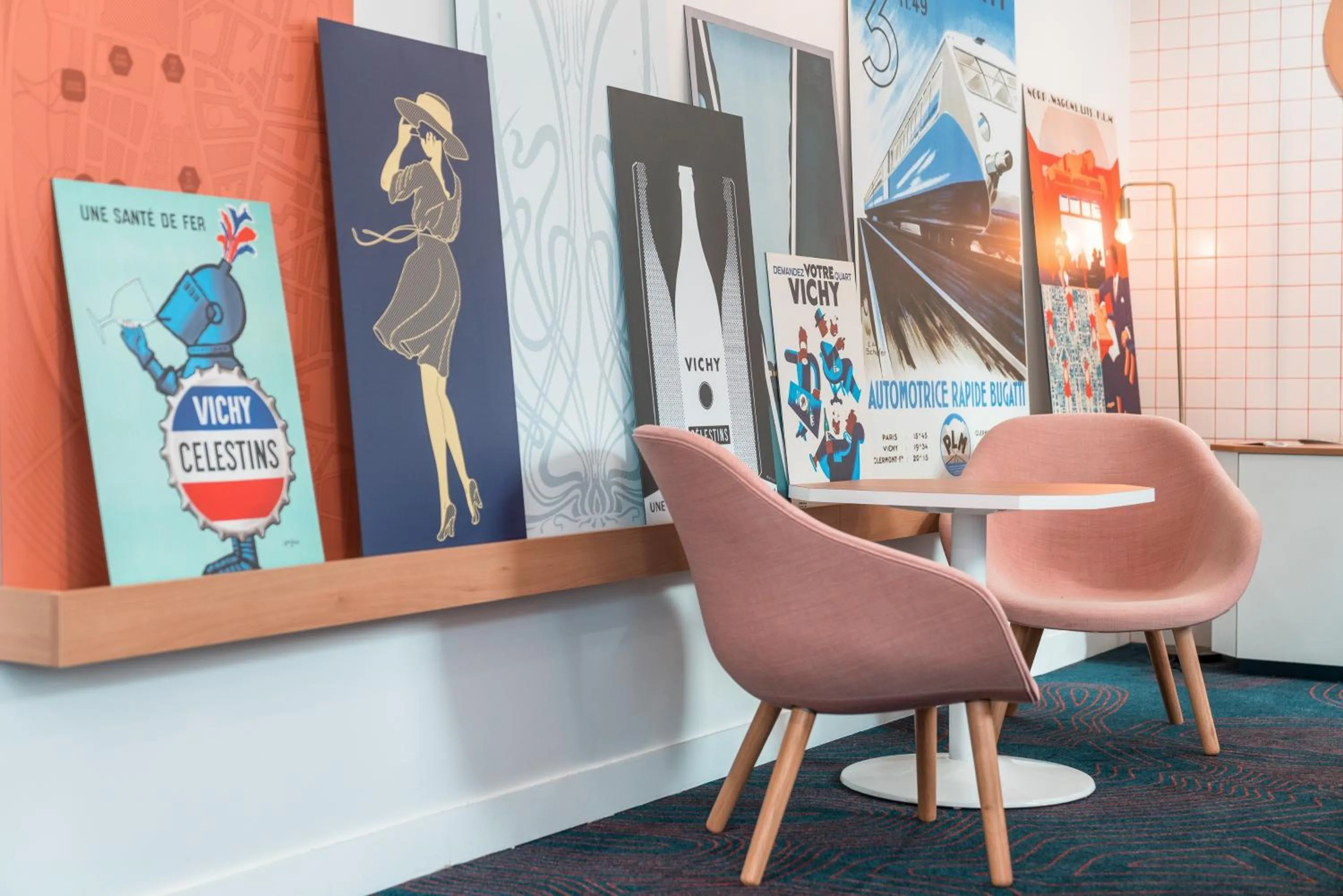 Staff in Hôtel ibis Styles Vichy Centre