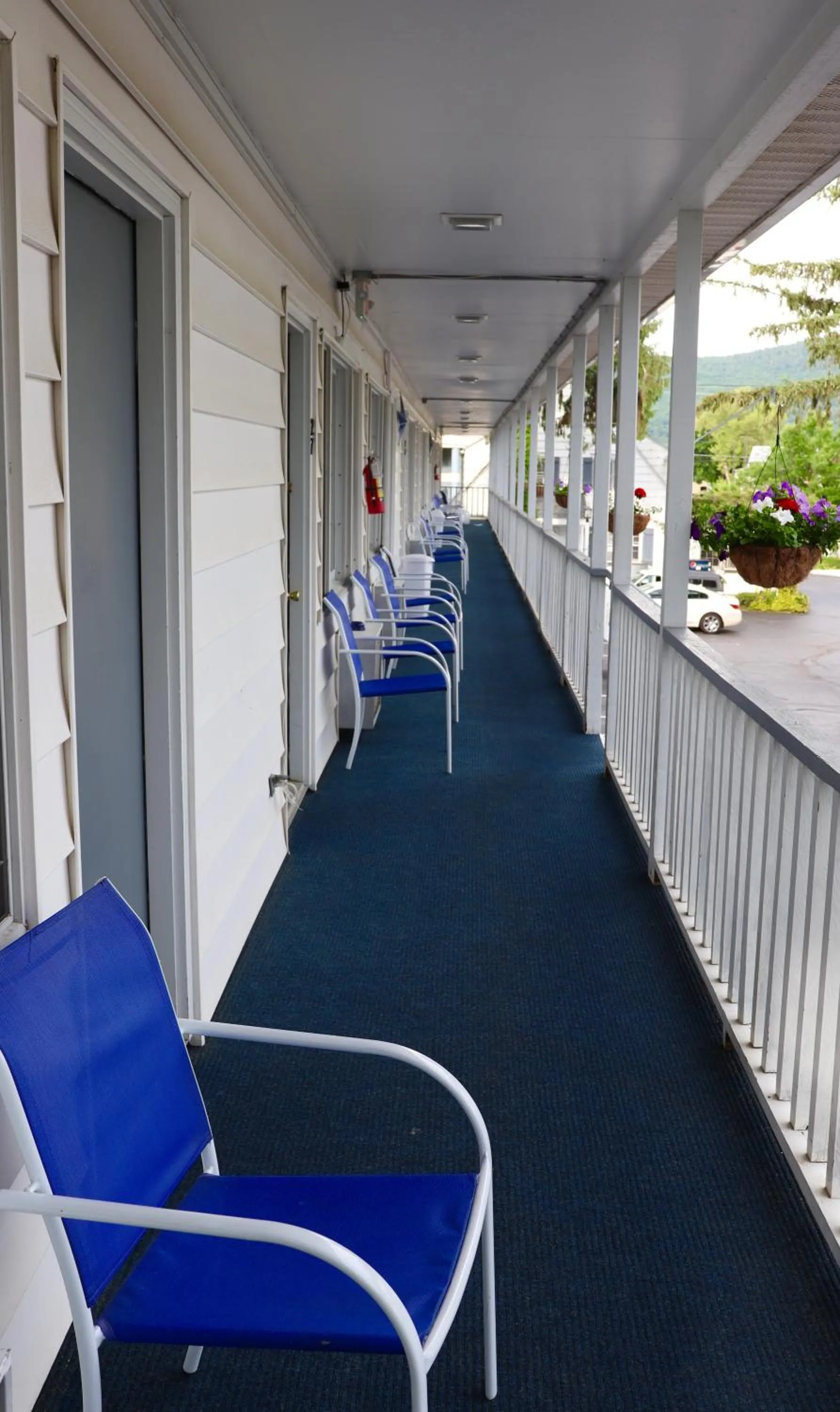 Seating area in Admiral Motel