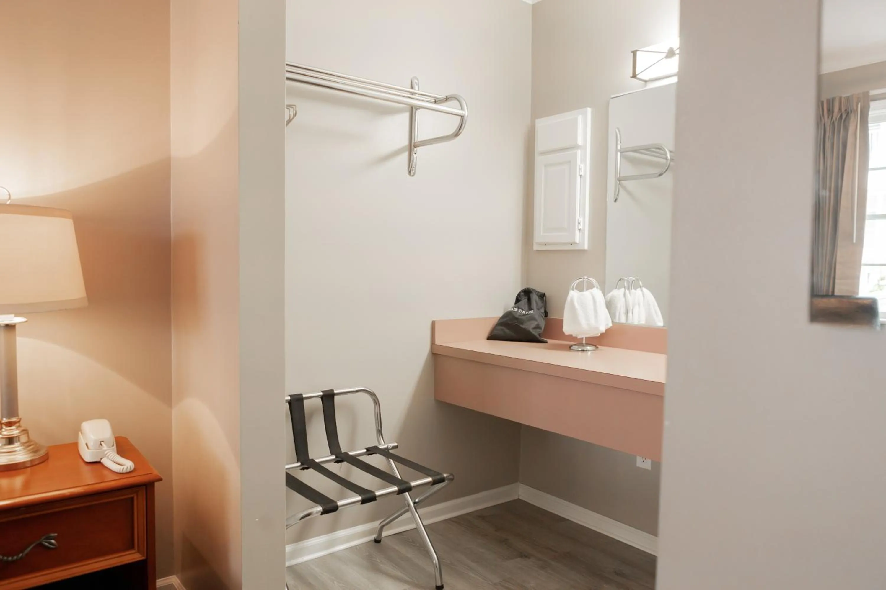 Bathroom in Admiral Motel