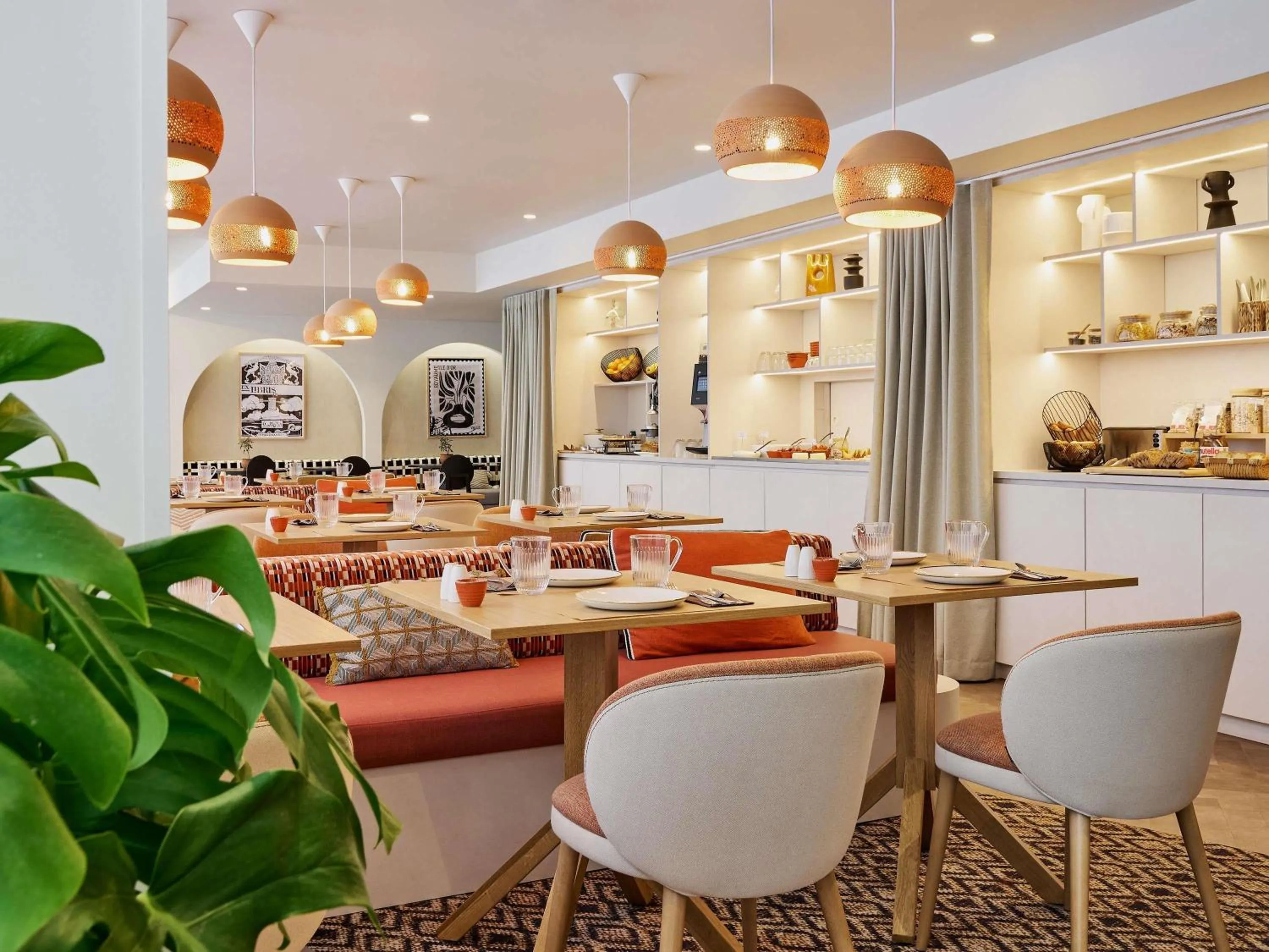 Property building in Mercure Saint Raphael Centre Plage