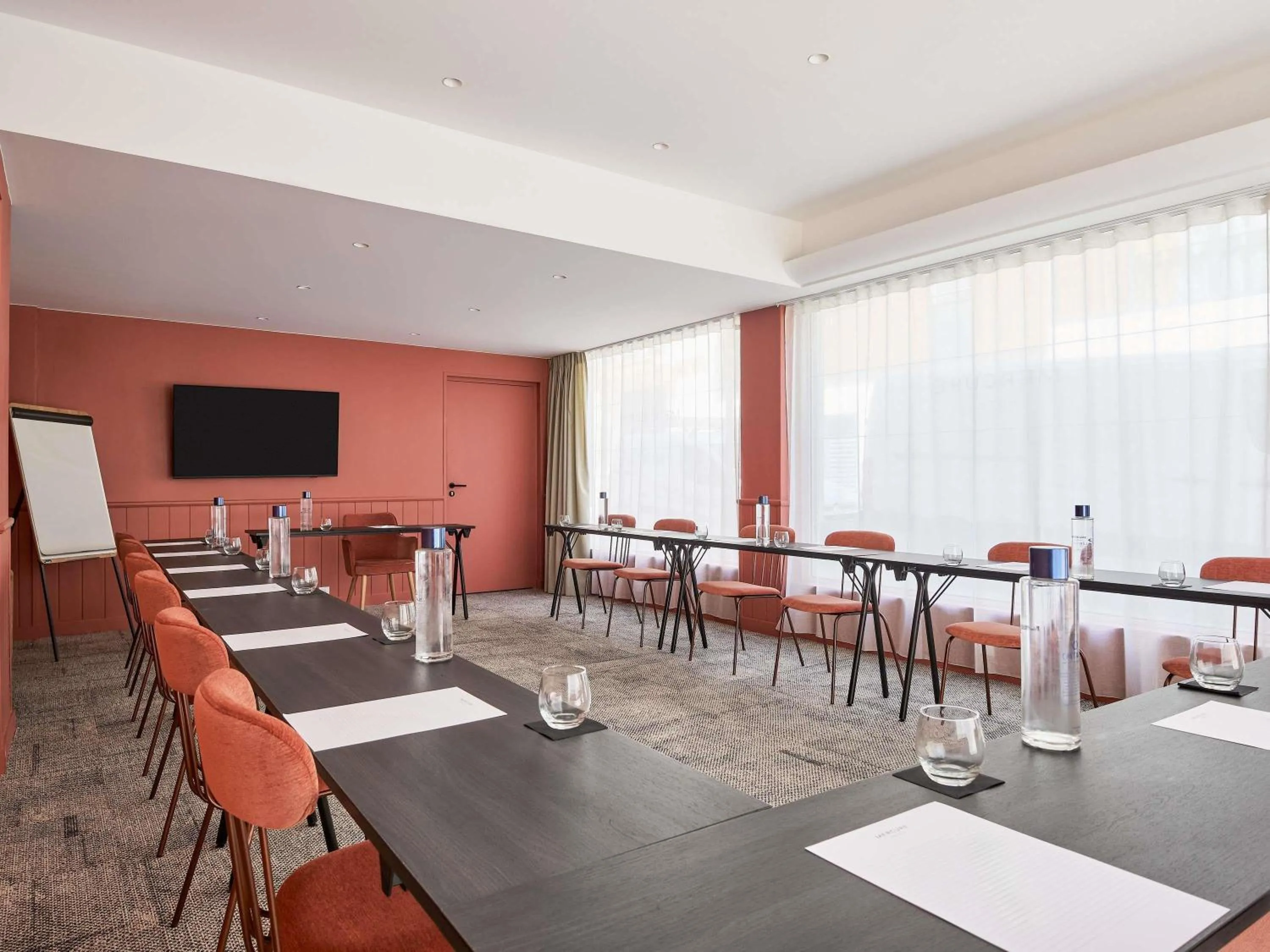 Meeting/conference room in Mercure Saint Raphael Centre Plage