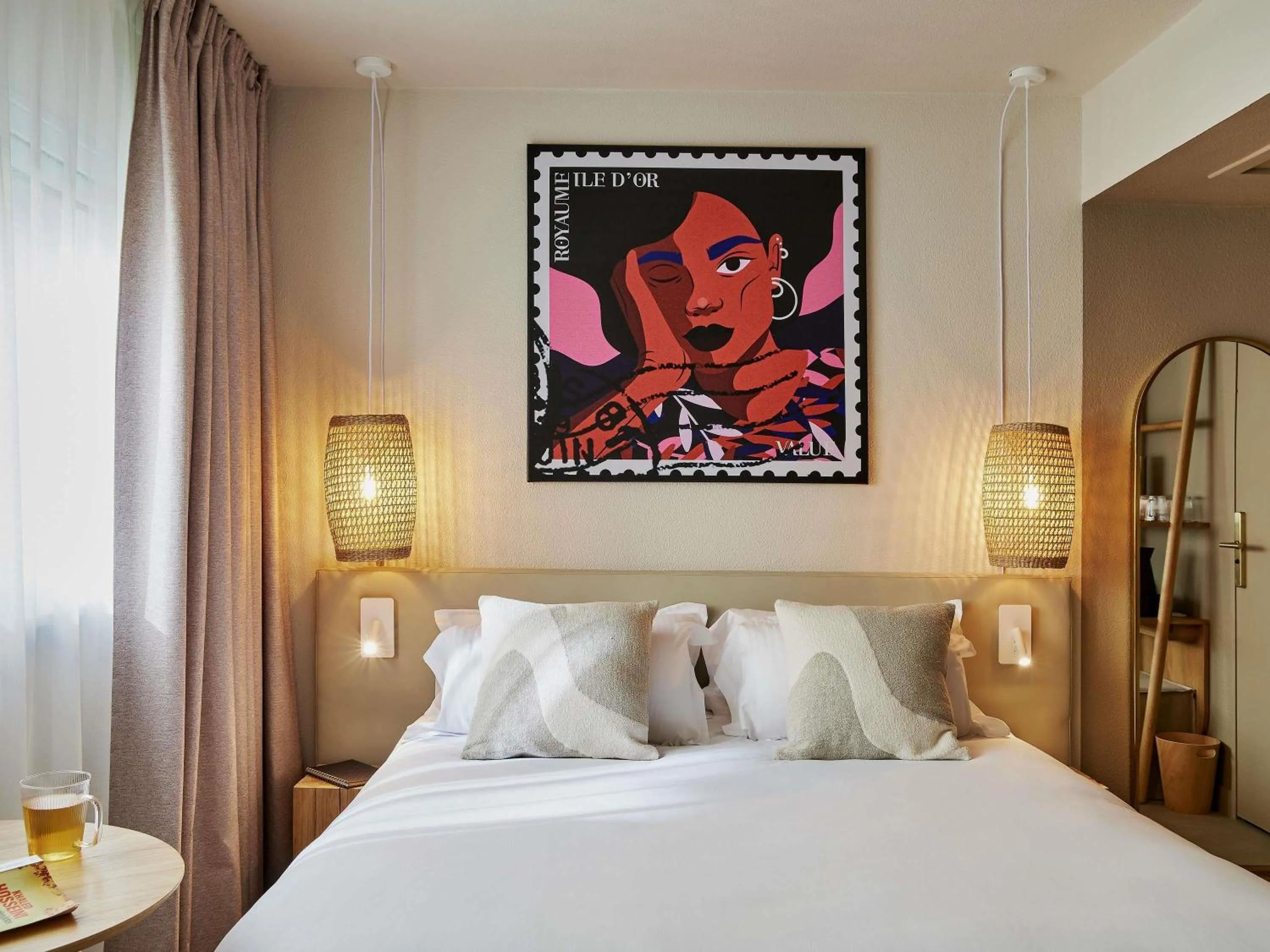 Bedroom, Bed in Mercure Saint Raphael Centre Plage