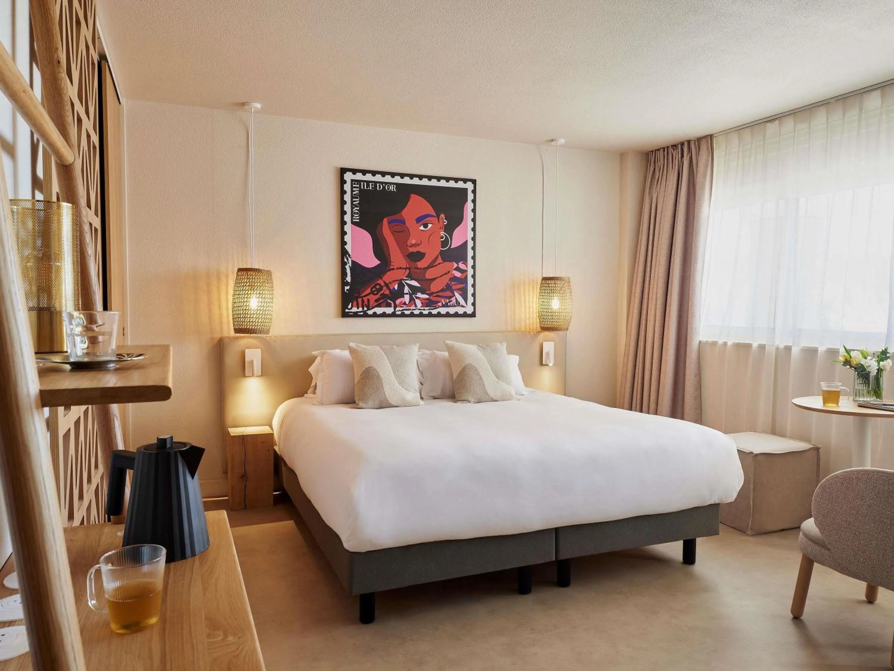 Bedroom, Bed in Mercure Saint Raphael Centre Plage