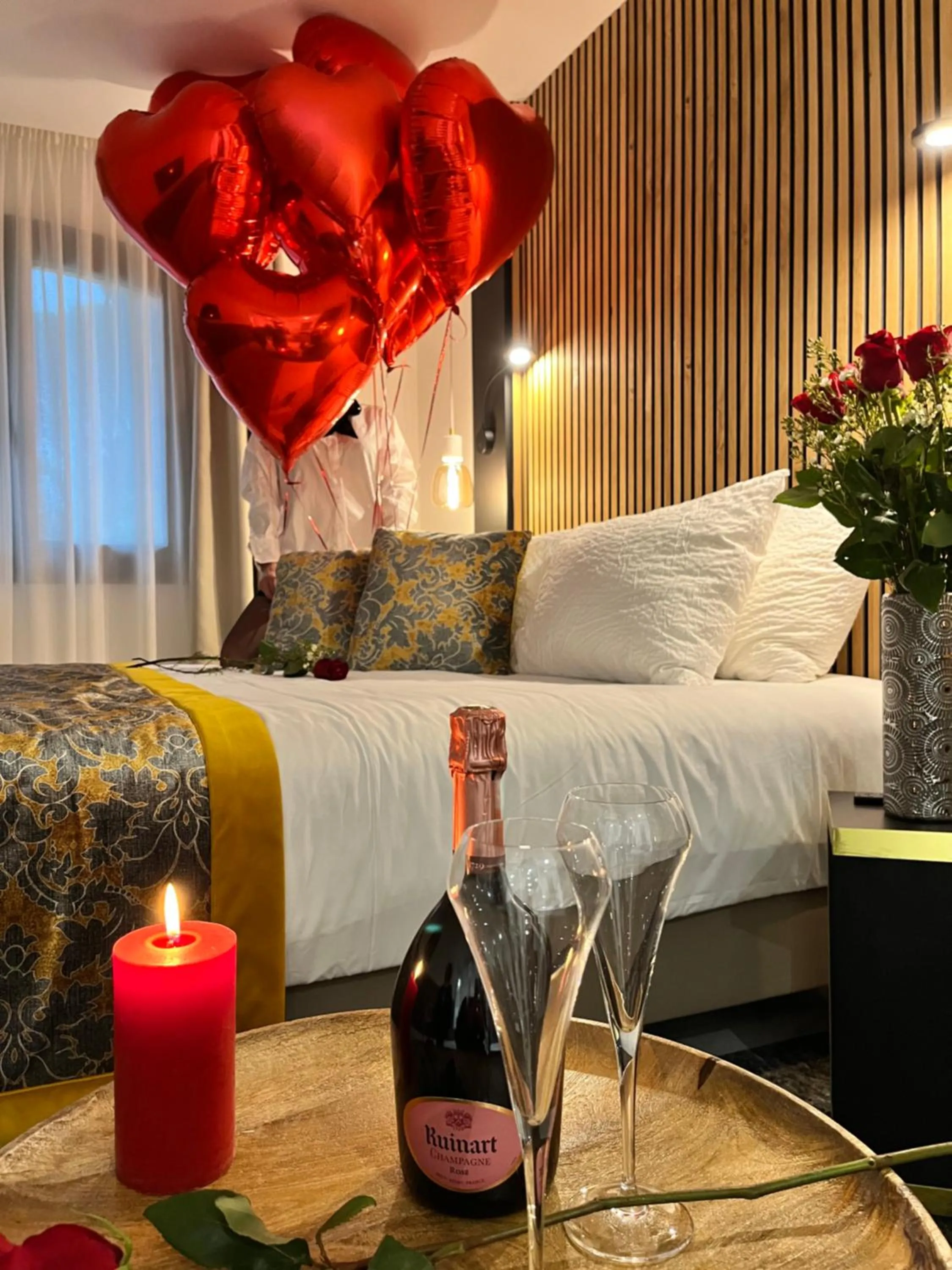 Photo of the whole room, Bed in Le Confidentiel Hôtel & SPA