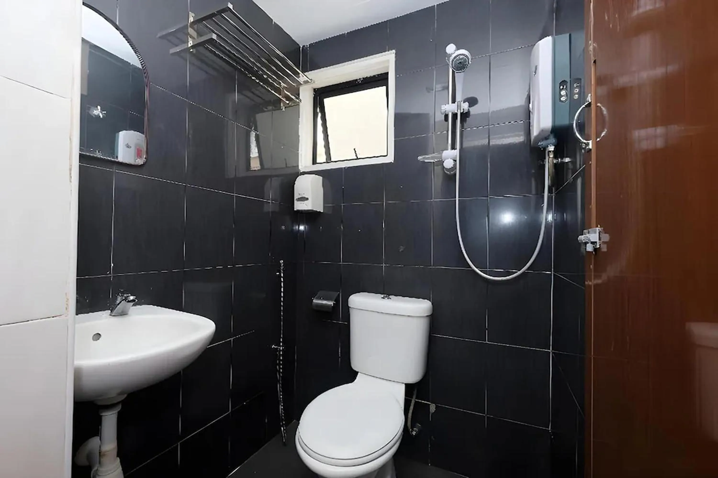 Shower in Heaven Mountain Hill Hotel 1 Cameron Highlands