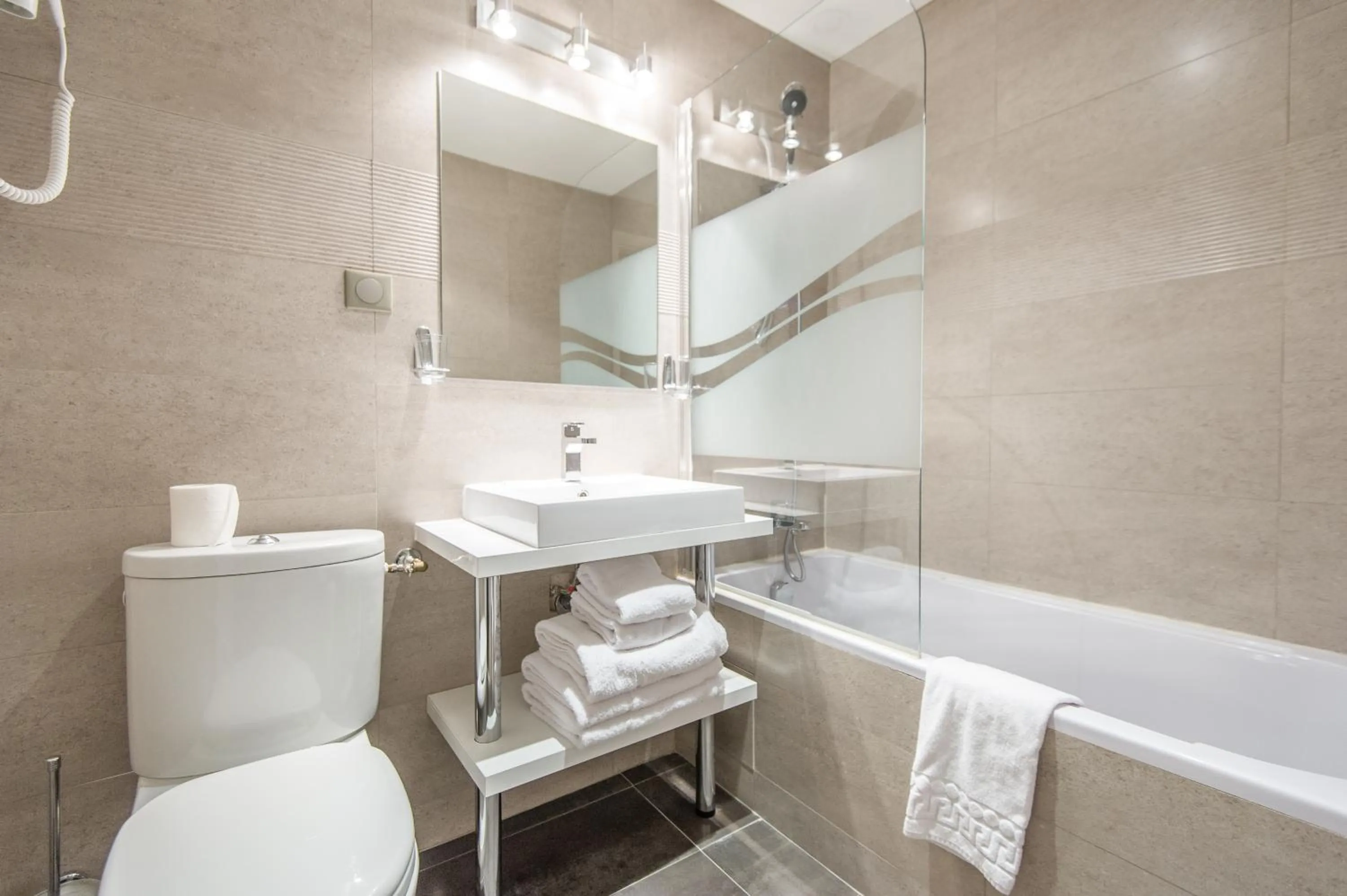 Bathroom in Hôtel Ligure