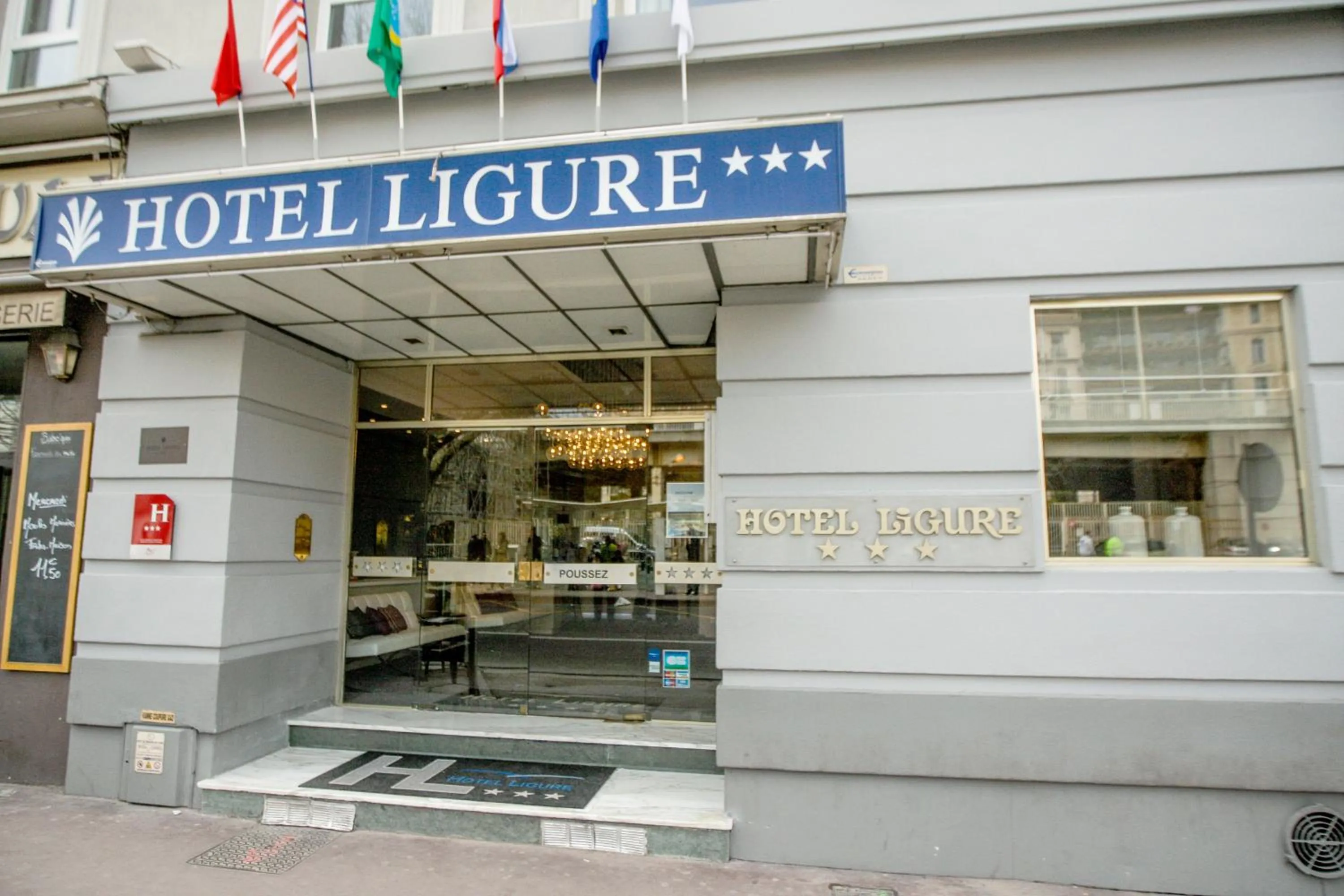 Facade/entrance in Hôtel Ligure