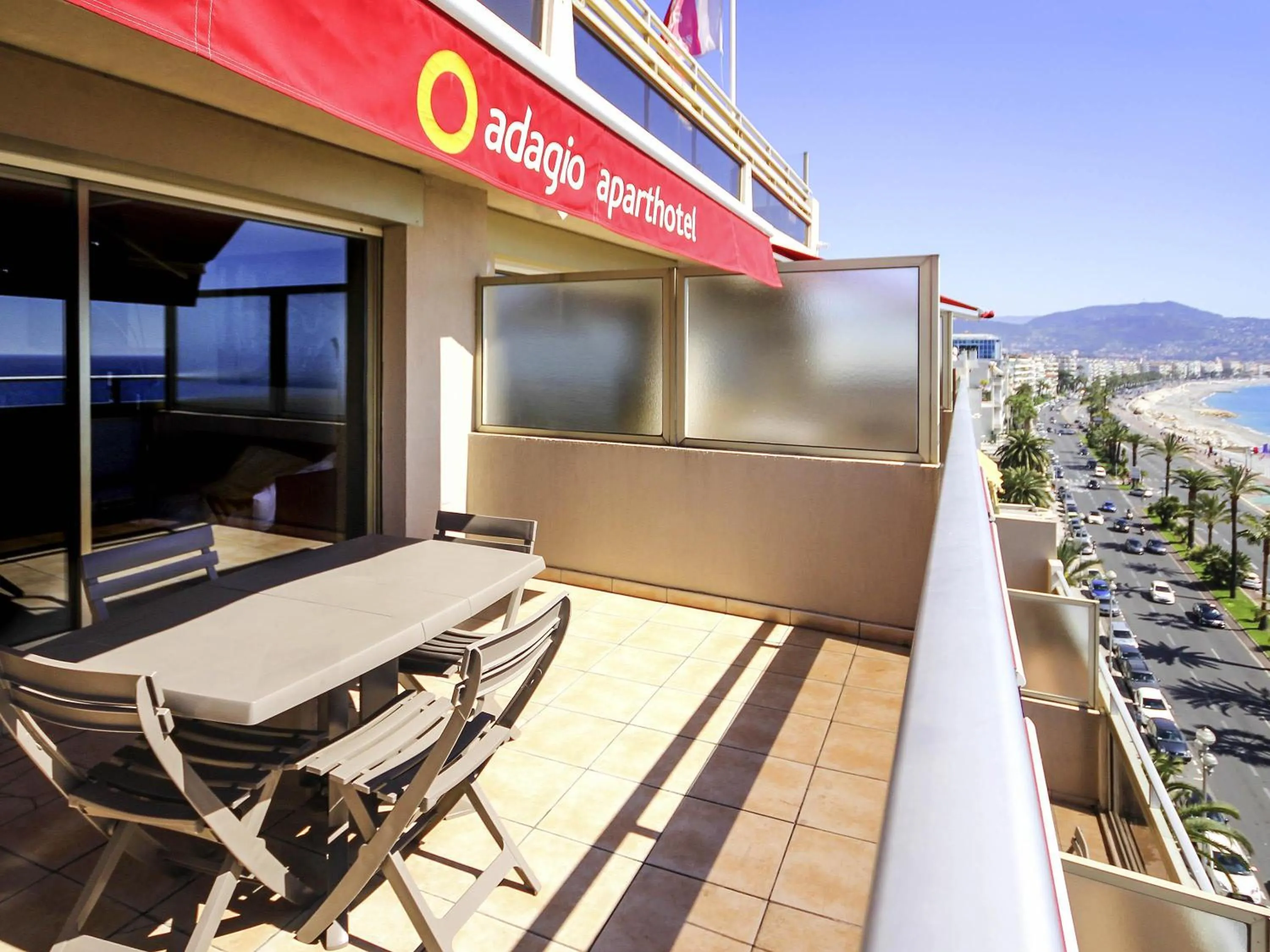 Bedroom in Aparthotel Adagio Nice Promenade des Anglais