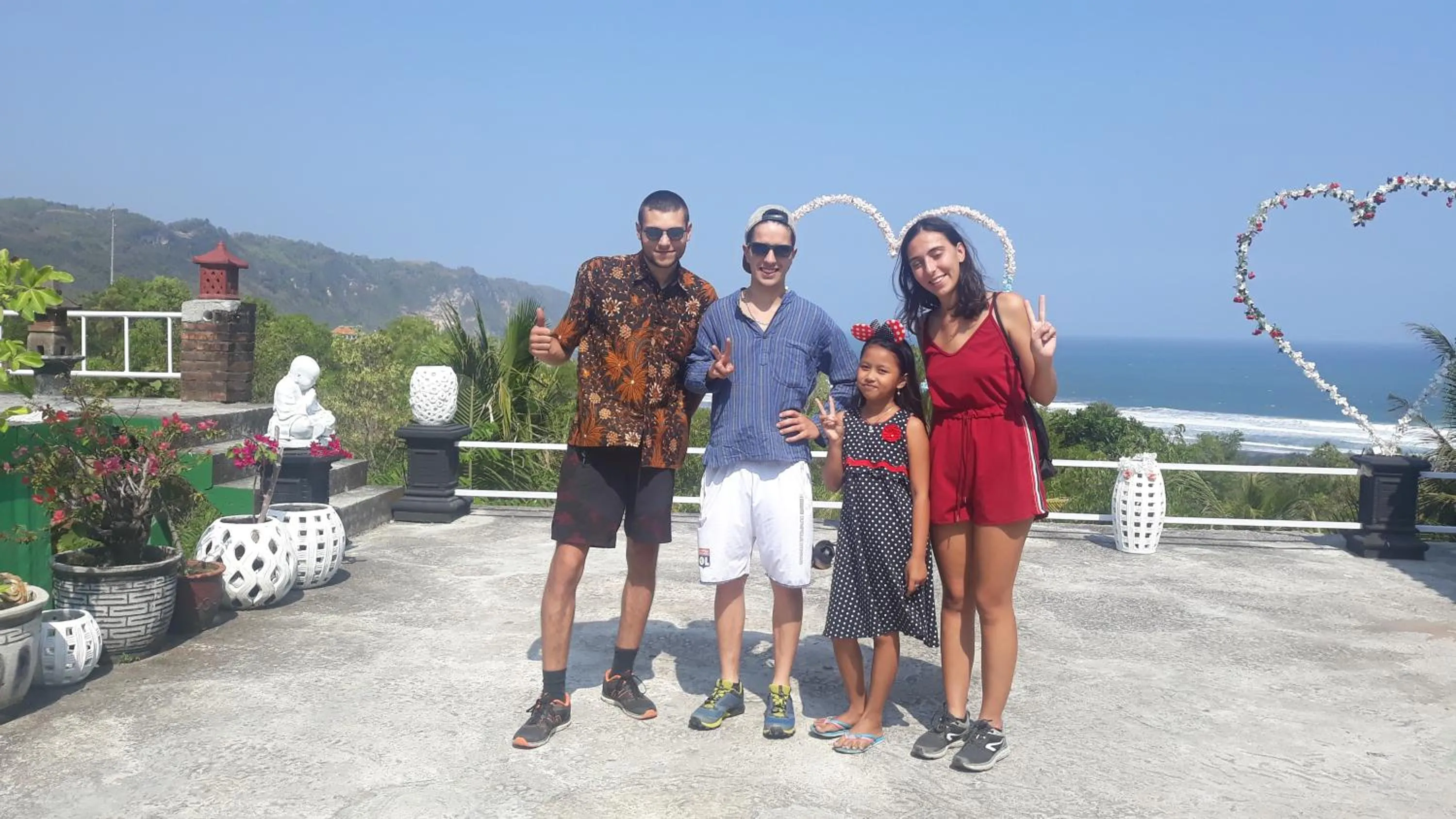 Losmen Kinasih Puncak & Gazebo Pandang