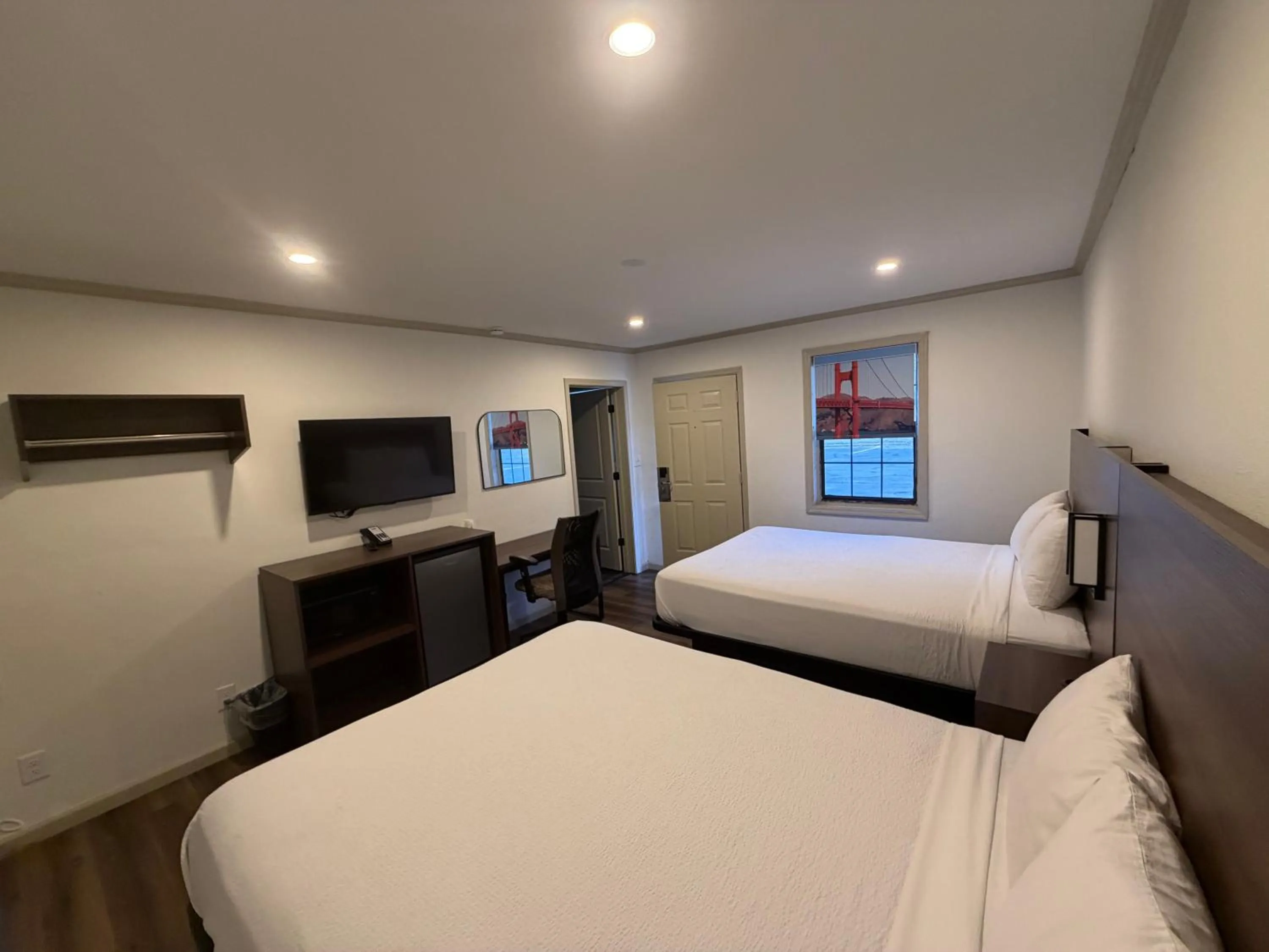 Bedroom, Bed in Travelodge by Wyndham Bainbridge