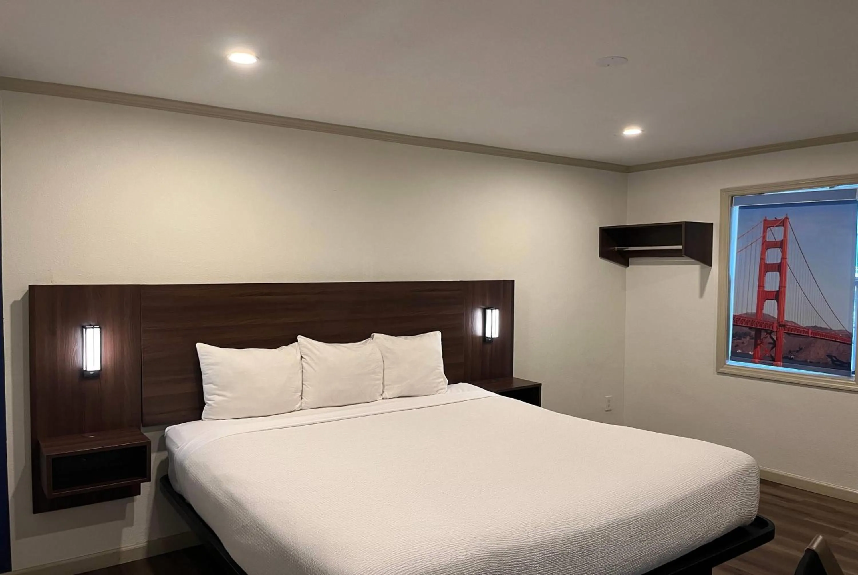 Photo of the whole room in Travelodge by Wyndham Bainbridge