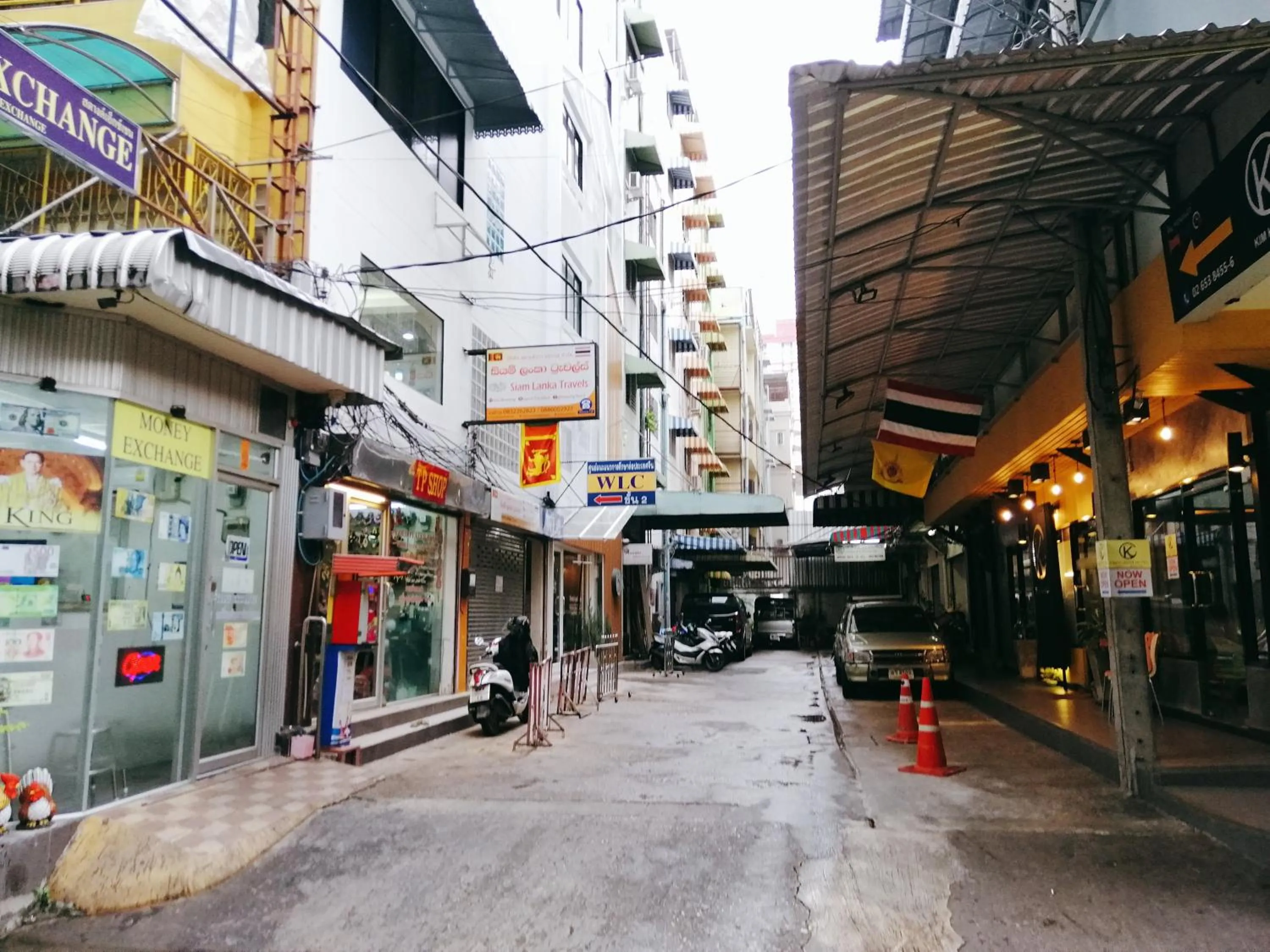 Neighbourhood in White House Hostel