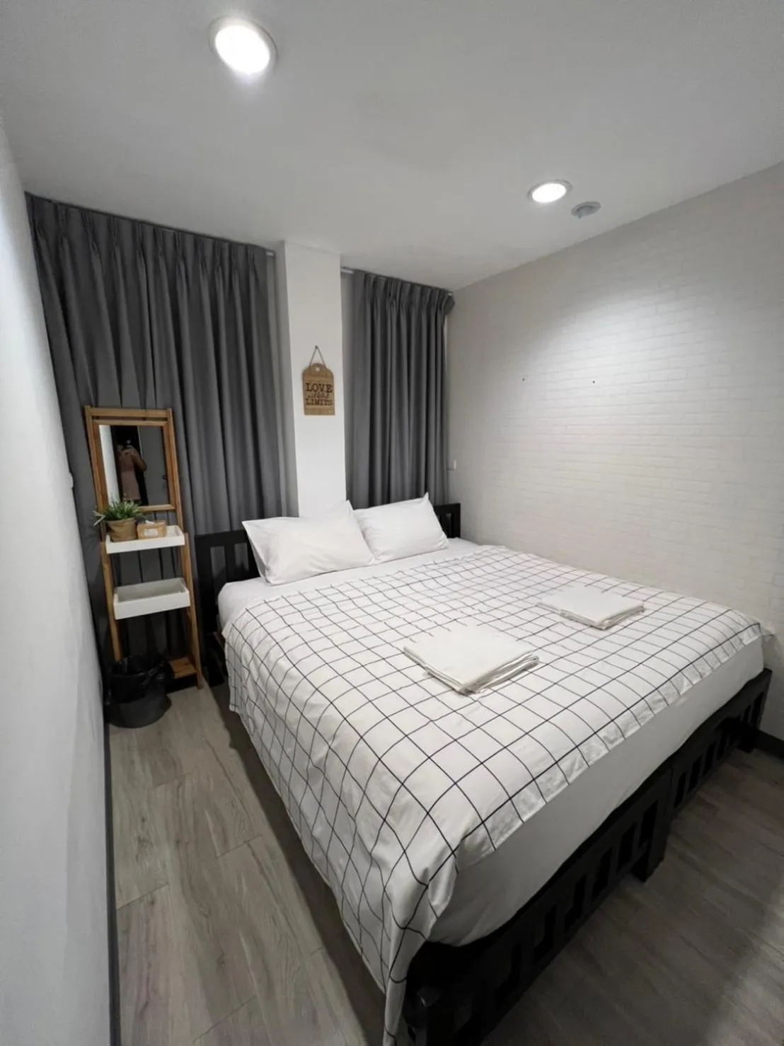 Bed in White House Hostel