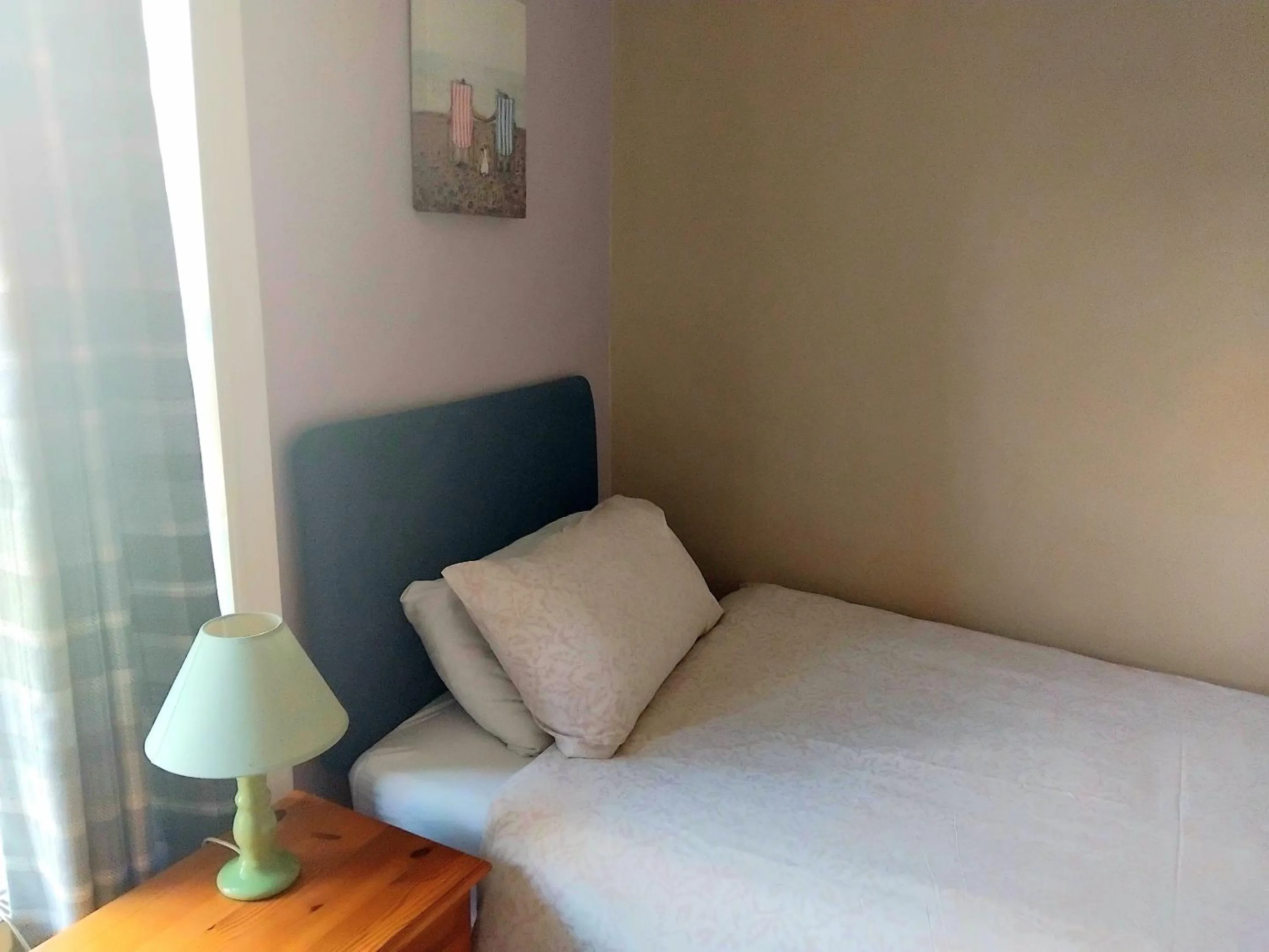 Bedroom, Bed in The Countryman Hotel