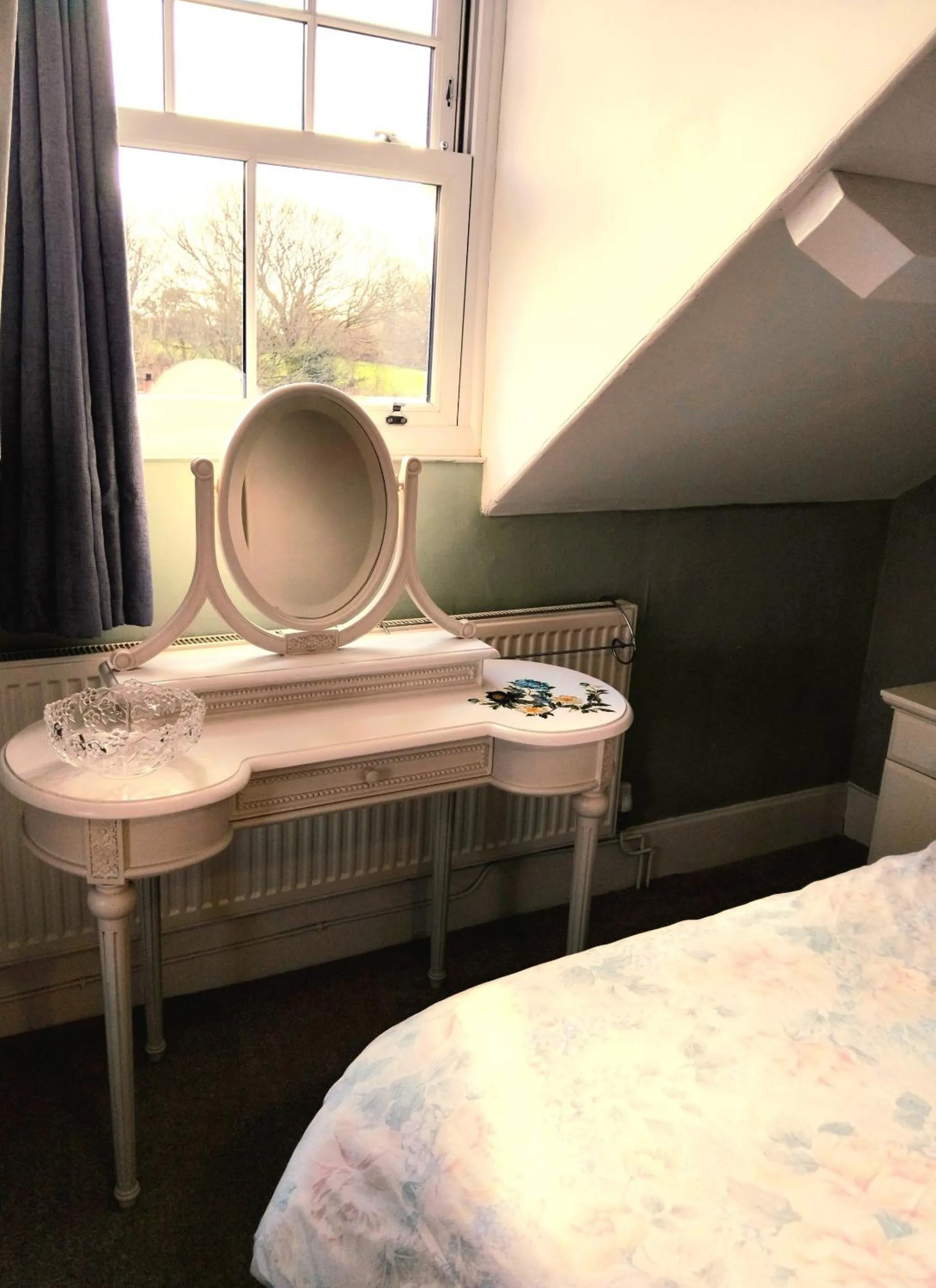 Bedroom in The Countryman Hotel