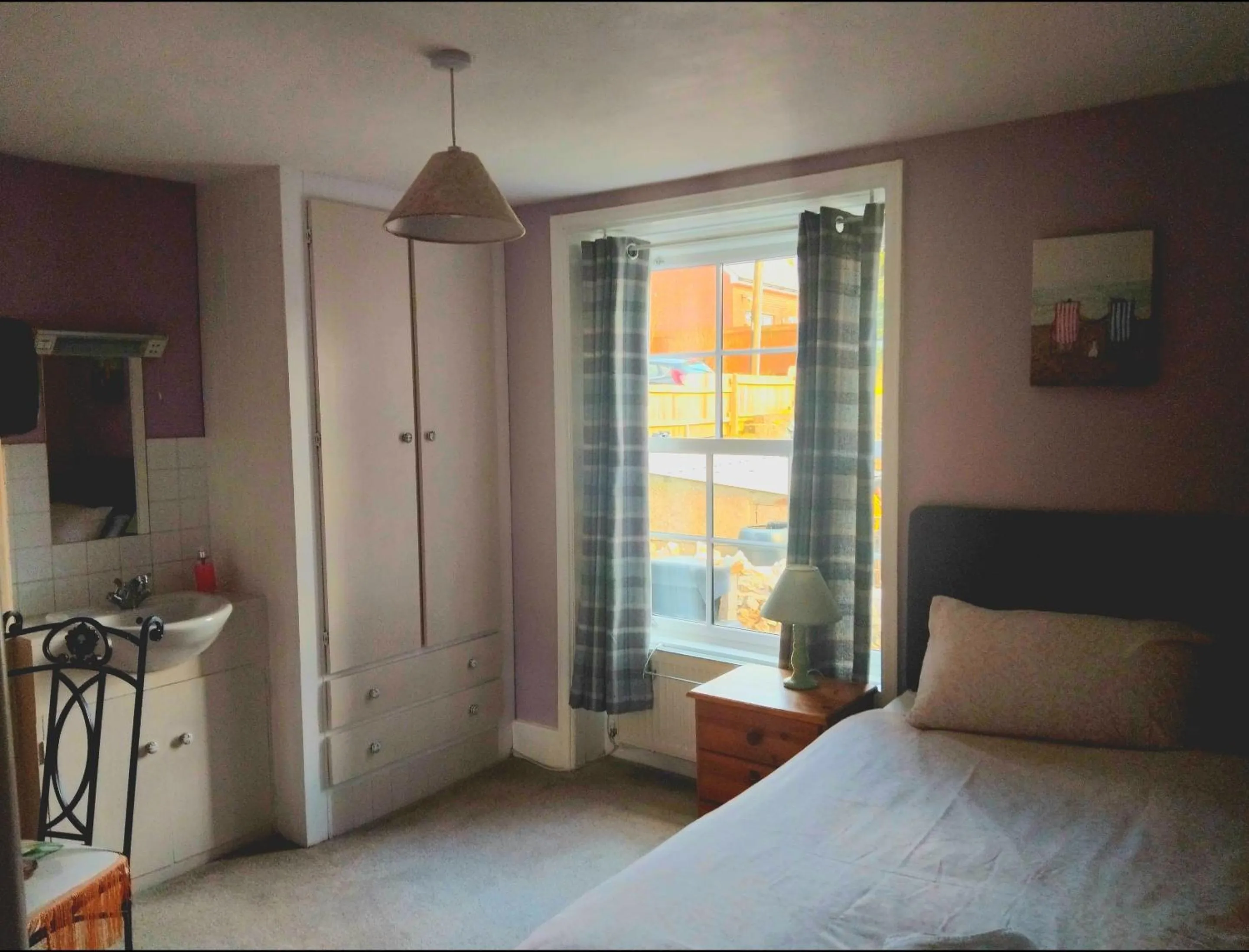 Bedroom, Bed in The Countryman Hotel