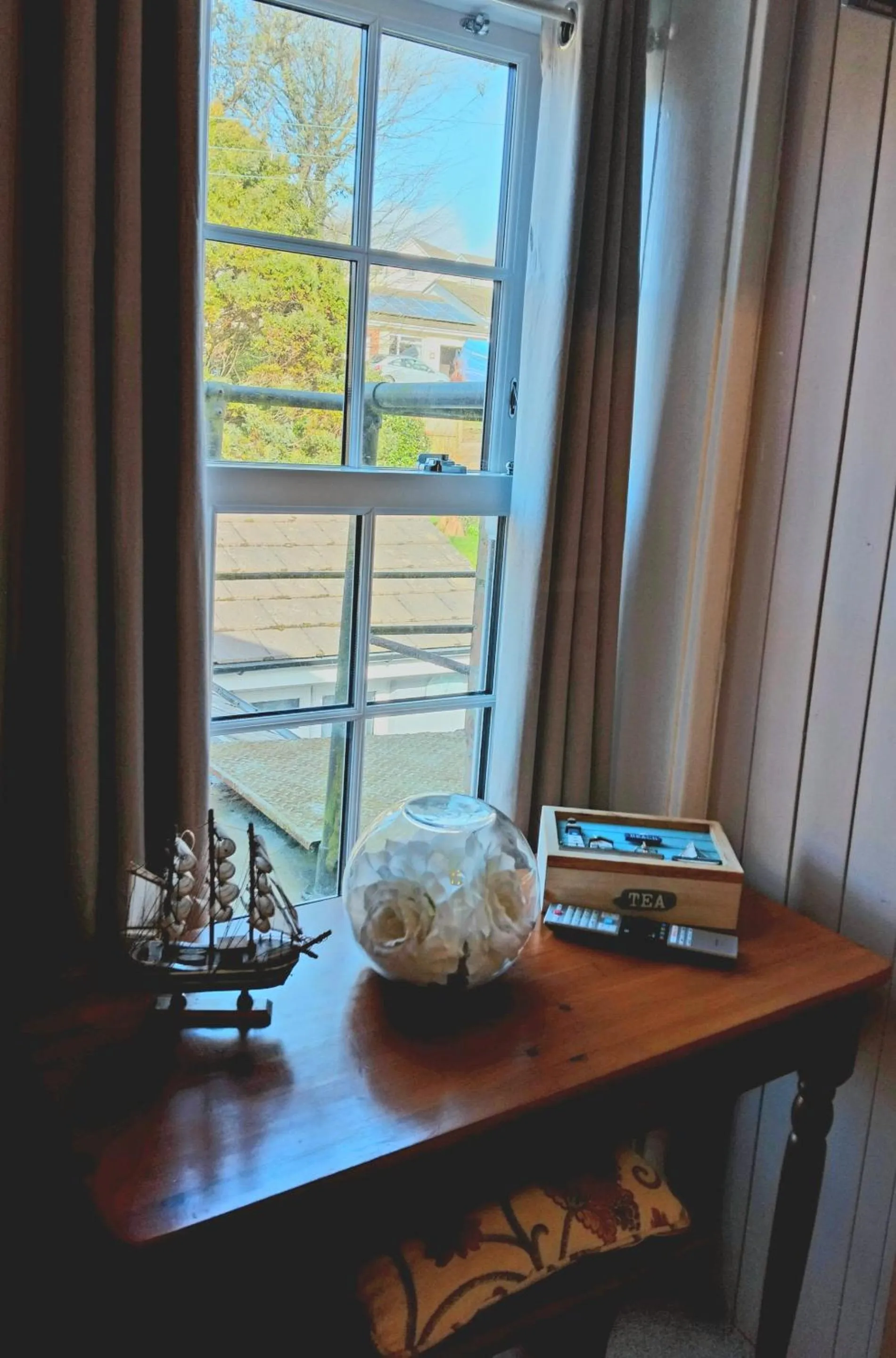 Bedroom in The Countryman Hotel