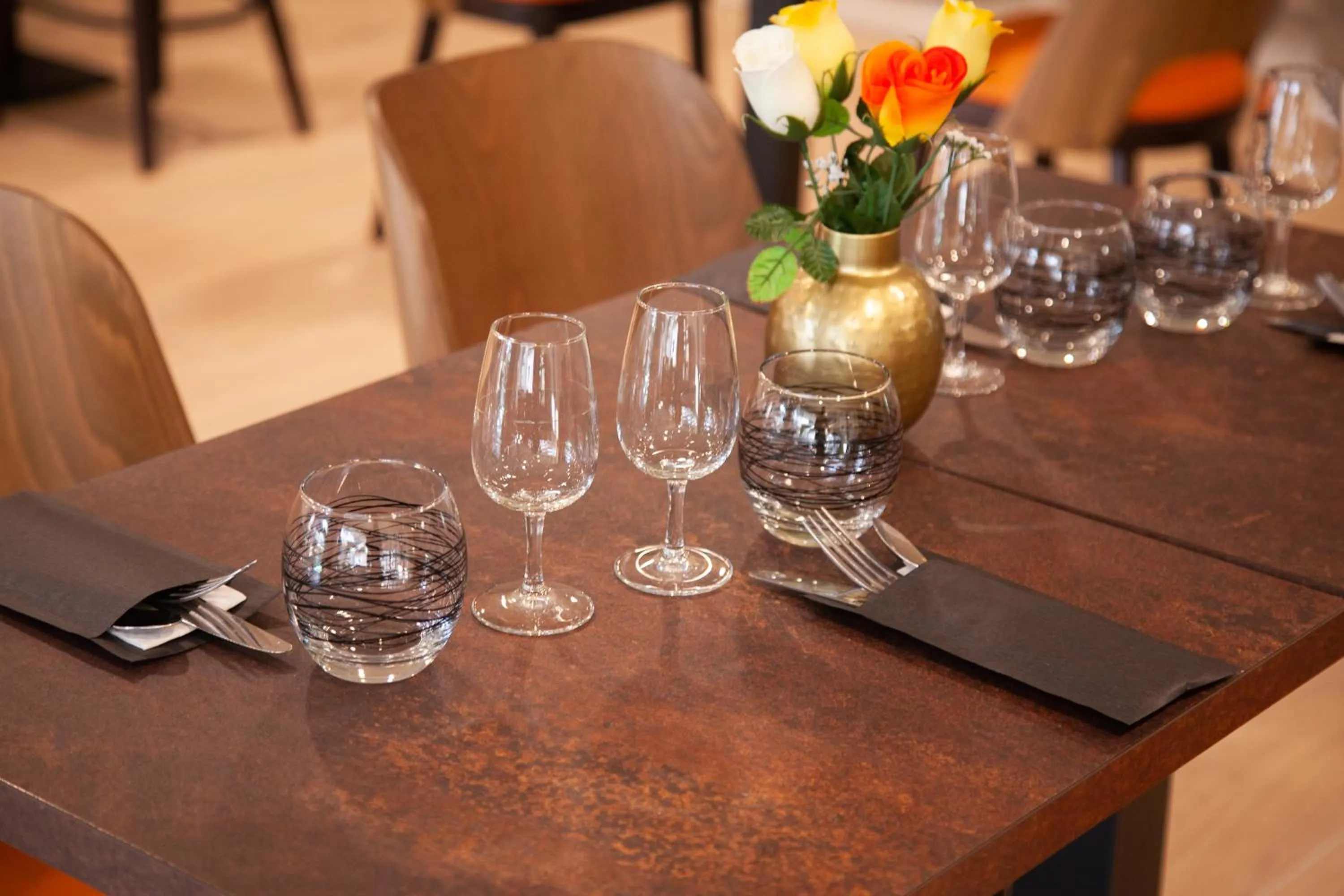 Restaurant/places to eat in Hotel les Alignements