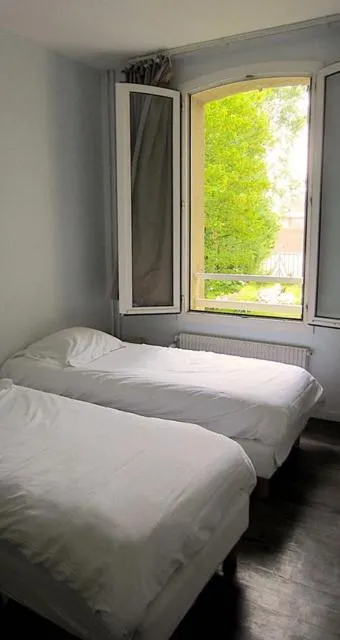 Bedroom, Bed in Centre de Vacances CPCV Normandie à 50 metres de la plage de Houlgate