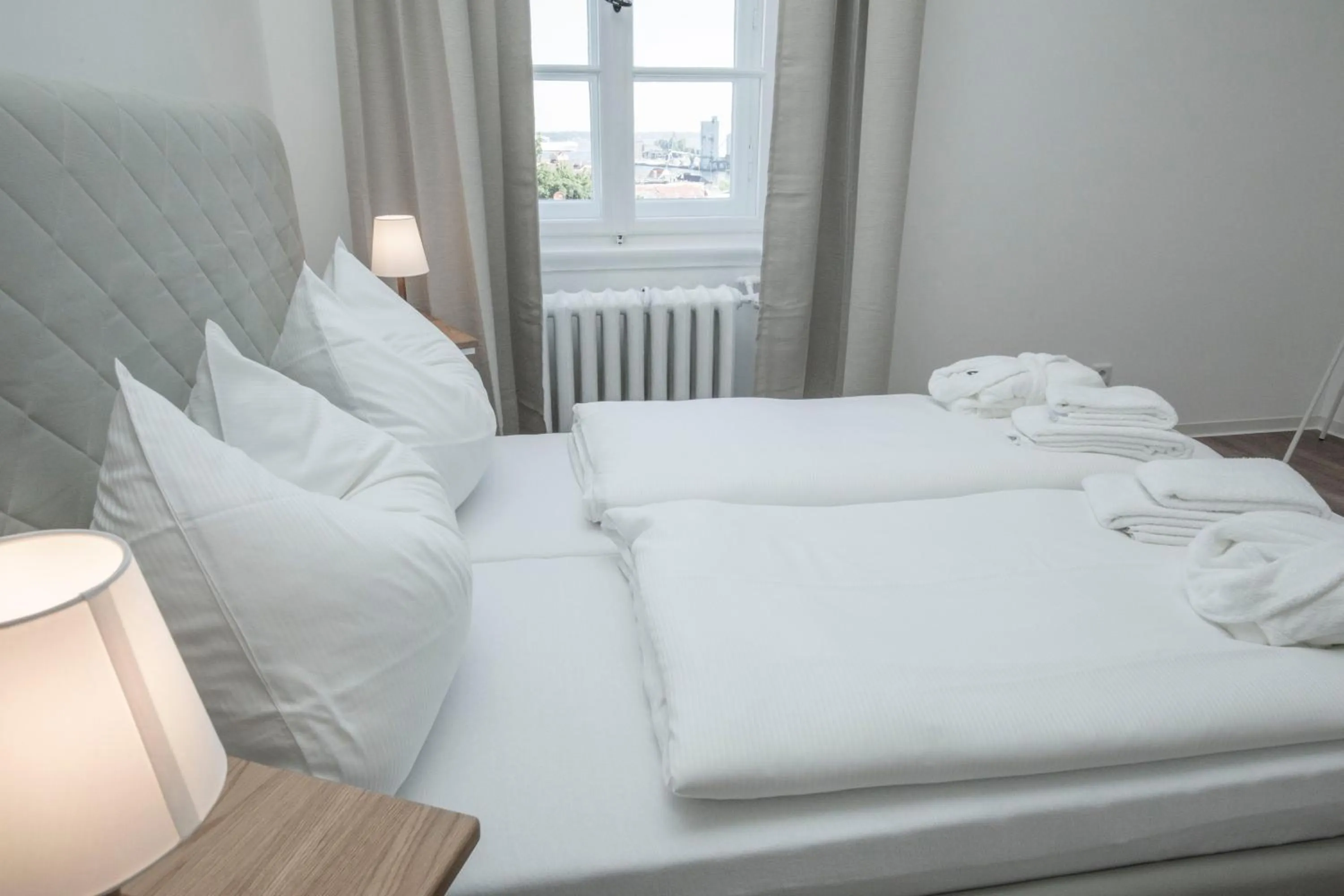 Bedroom, Bed in Boardinghouse Flensburg - by Zimmer FREI! Holidays