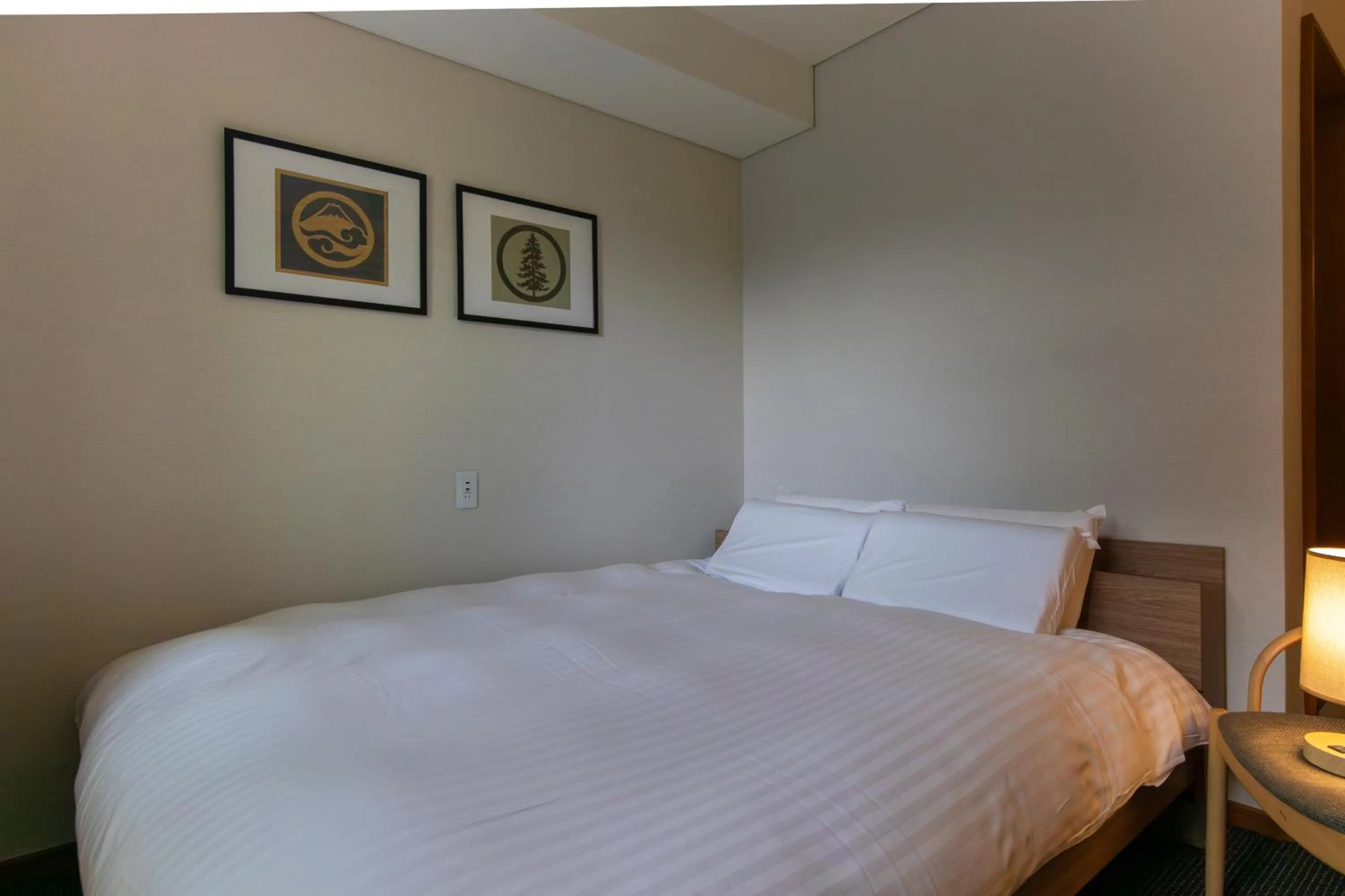 Photo of the whole room, Bed in Fujiyama Inn Conifer