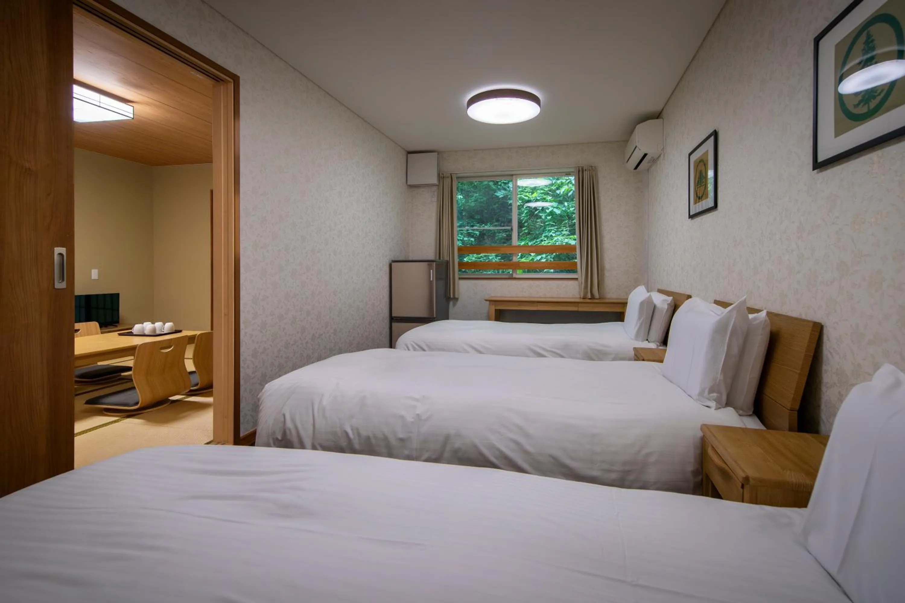 Photo of the whole room, Bed in Fujiyama Inn Conifer