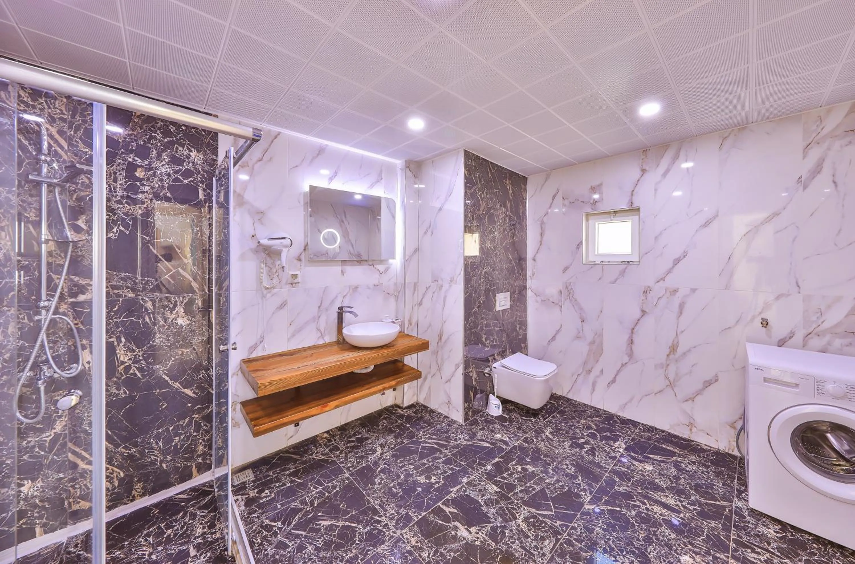 Bathroom in 3 House Apart